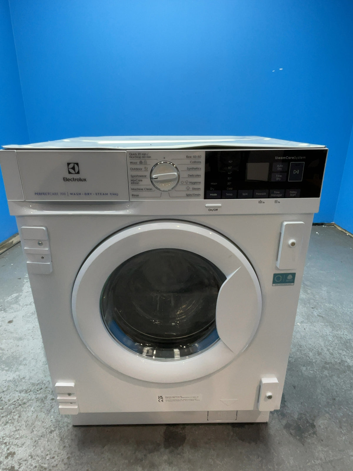 #GRC-166-063 - Electrolux Integrated Washer Dryer – 7kg Wash, 4kg Dry, 1600rpm, White