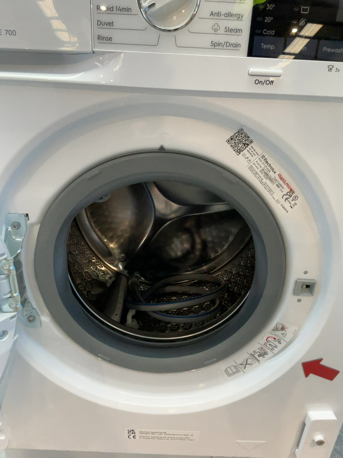 #GRC-166-097 - Electrolux 7kg 1200rpm Integrated Washing Machine – Smart, White