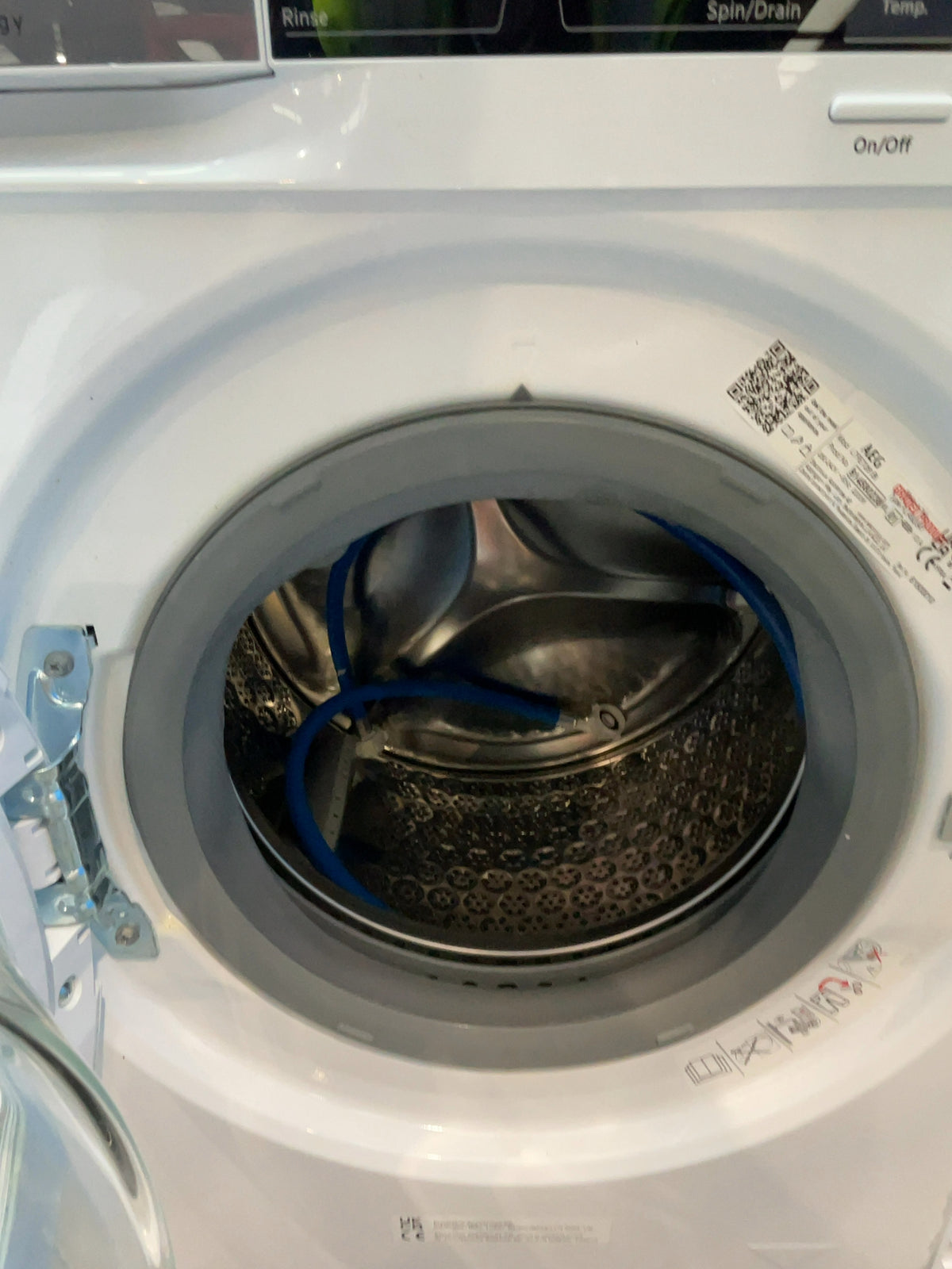 #GRC-166-098 - AEG 7kg 1200rpm Integrated Washing Machine – ProSteam, ProSense, White