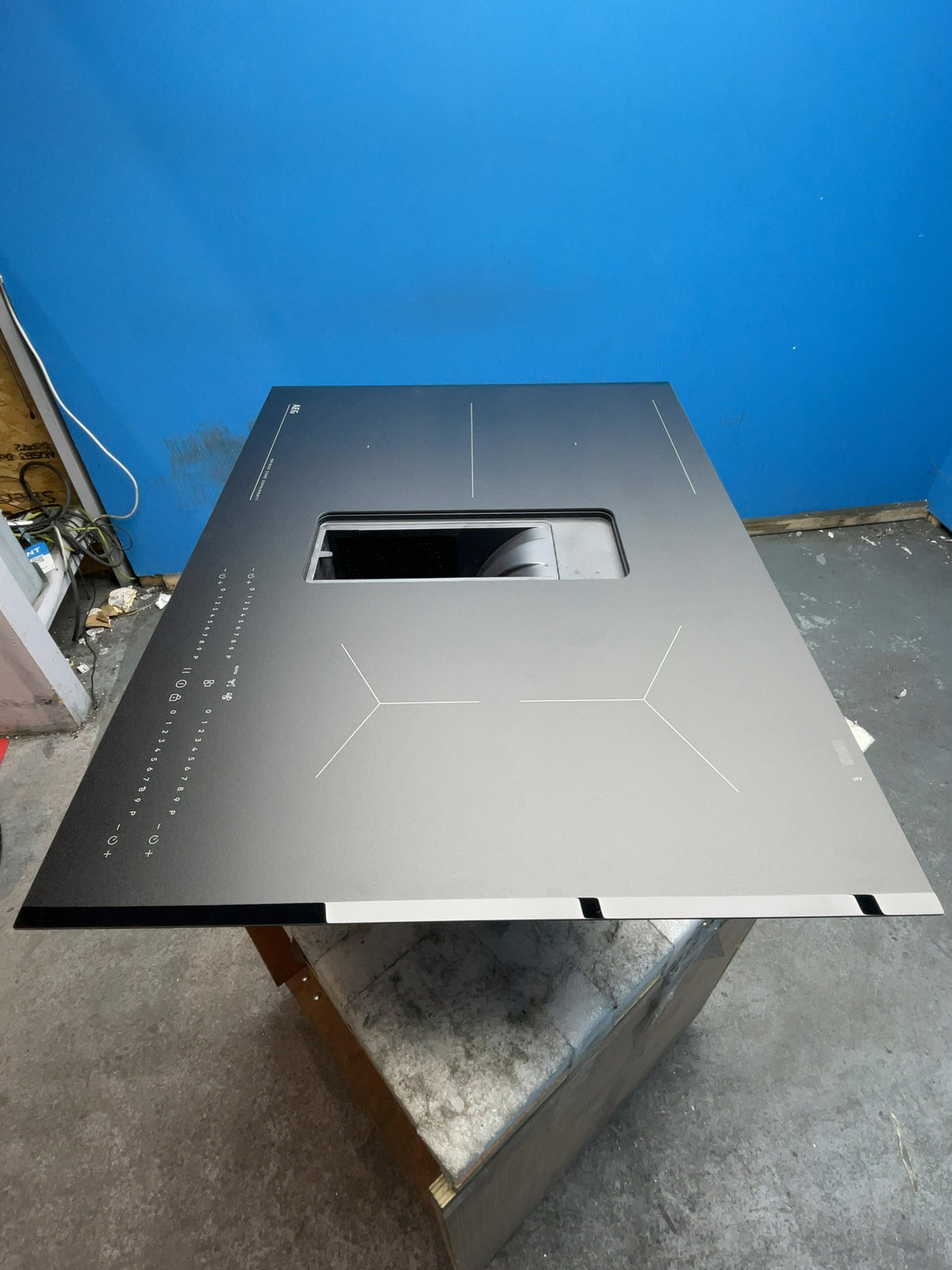#GRC-166-110 - AEG 6000 Series 70cm Induction Hob – 4 Zones, SaphirMatt Finish