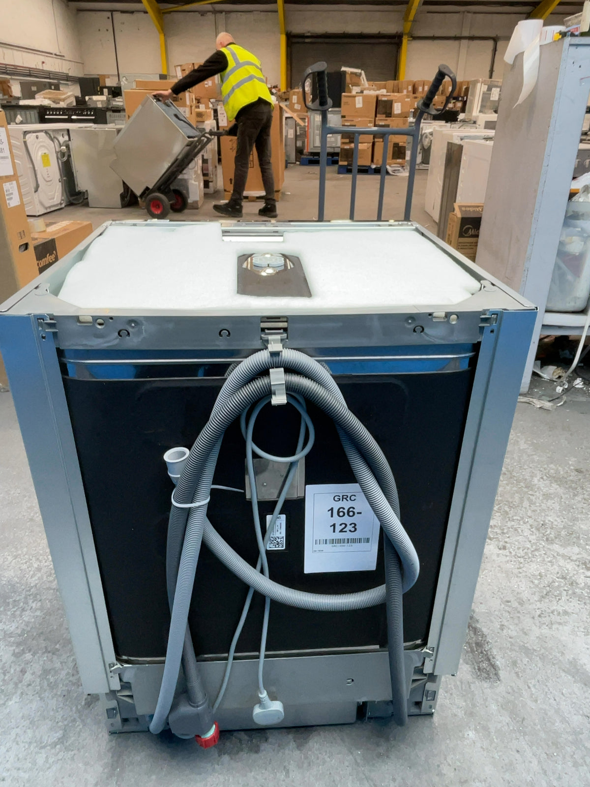 #GRC-166-123 - AEG 6000 Series 60cm Fully Integrated Dishwasher – 14 Place Settings, AirDry, SatelliteClean