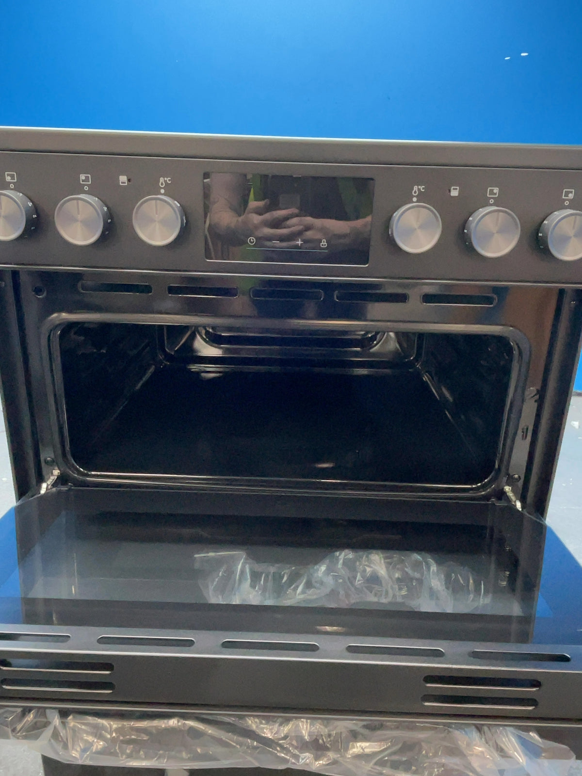 #GRC-166-148 - Midea 60cm Freestanding Electric Double Oven Cooker – Ceramic Hob, 107L Capacity, Fan Main Oven, Black