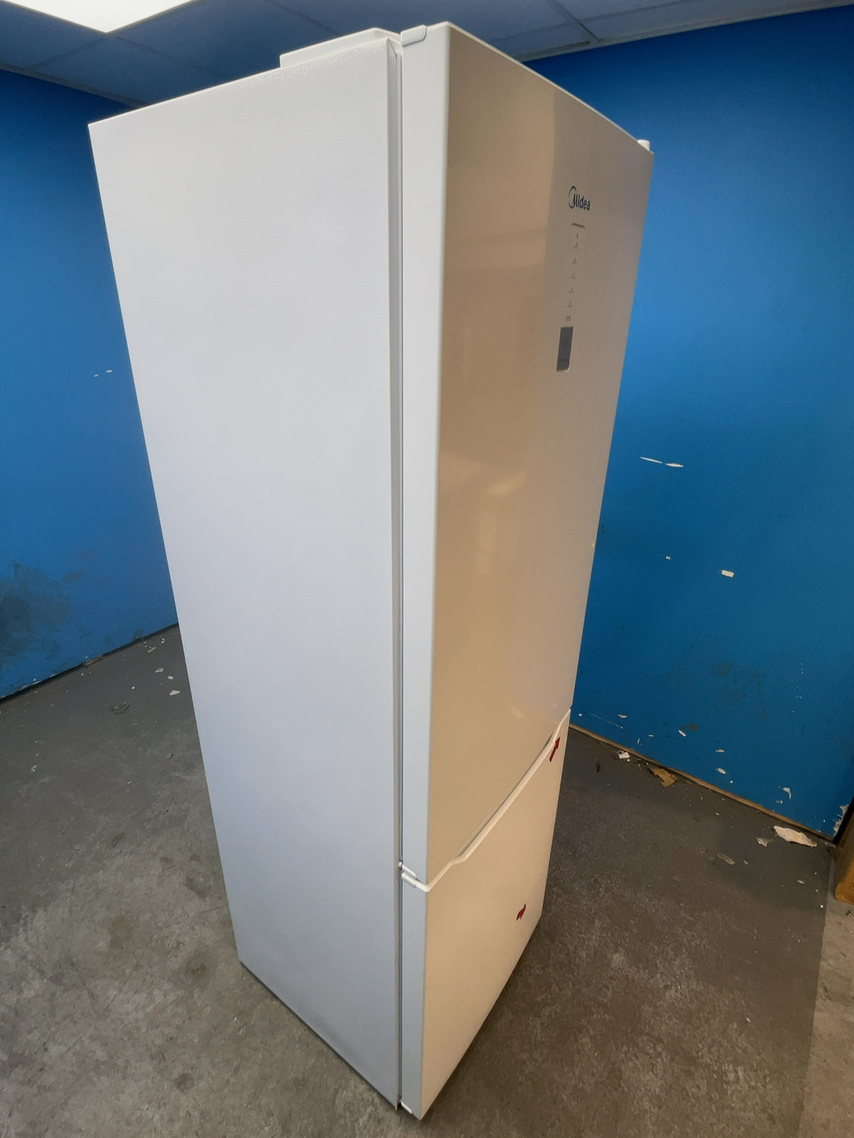 #GRC-166-222 - Midea 59.9cm 60/40 Fridge Freezer – 310L, White, Total No Frost
