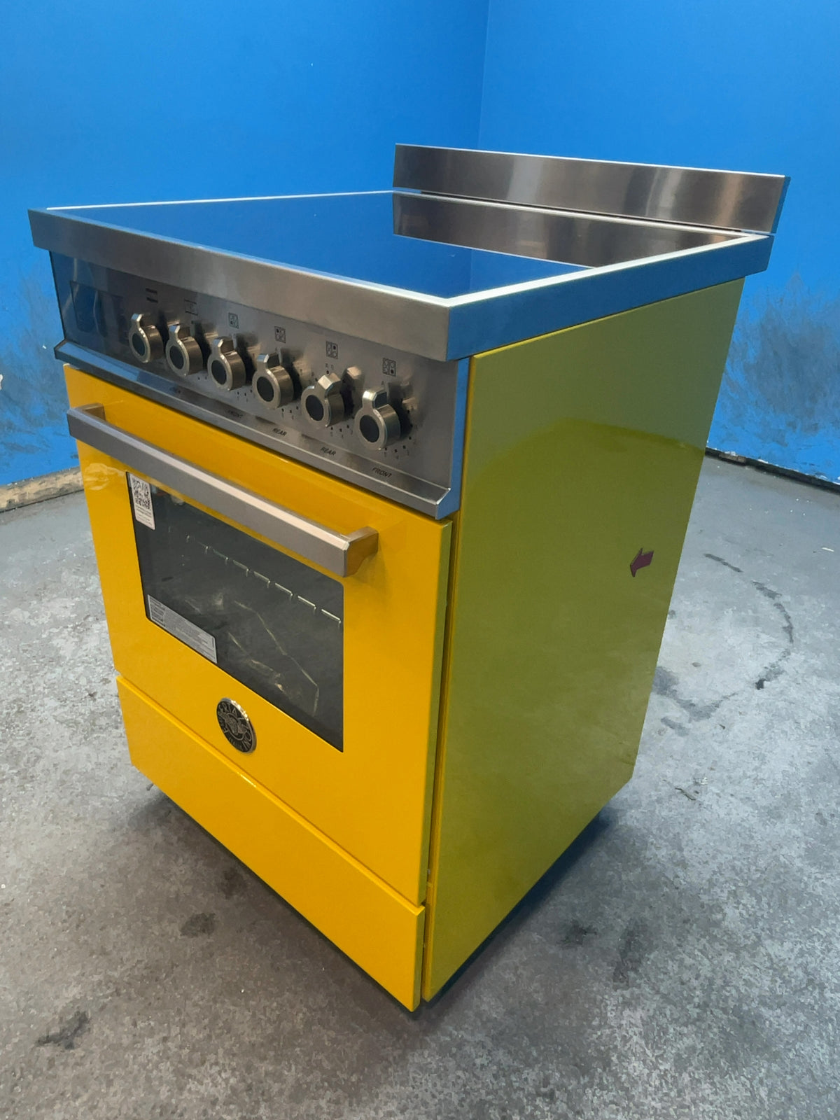 #GRC-166-362 - Bertazzoni Professional 60cm Electric Range Cooker – 69L Oven, 4 Zone Induction Hob, Yellow