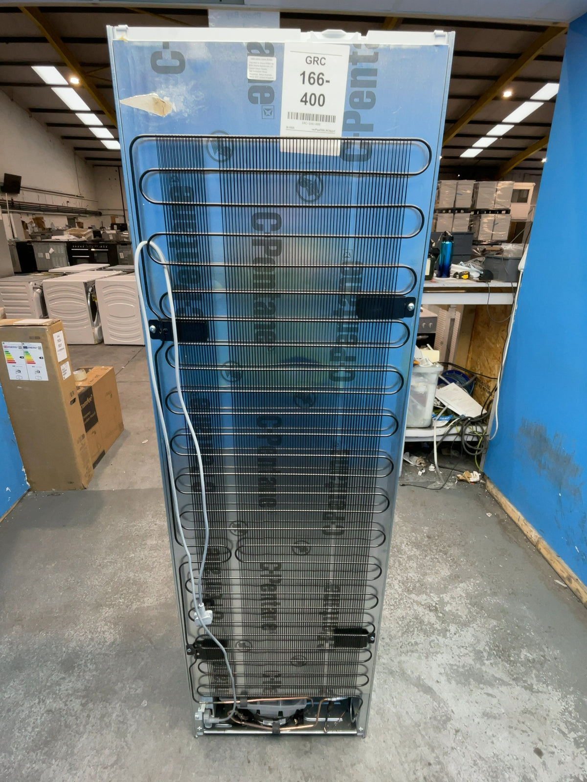 #GRC-166-400 - Bosch Series 2 Integrated 70/30 Fridge Freezer – 270L Capacity, Low Frost, Eco Airflow