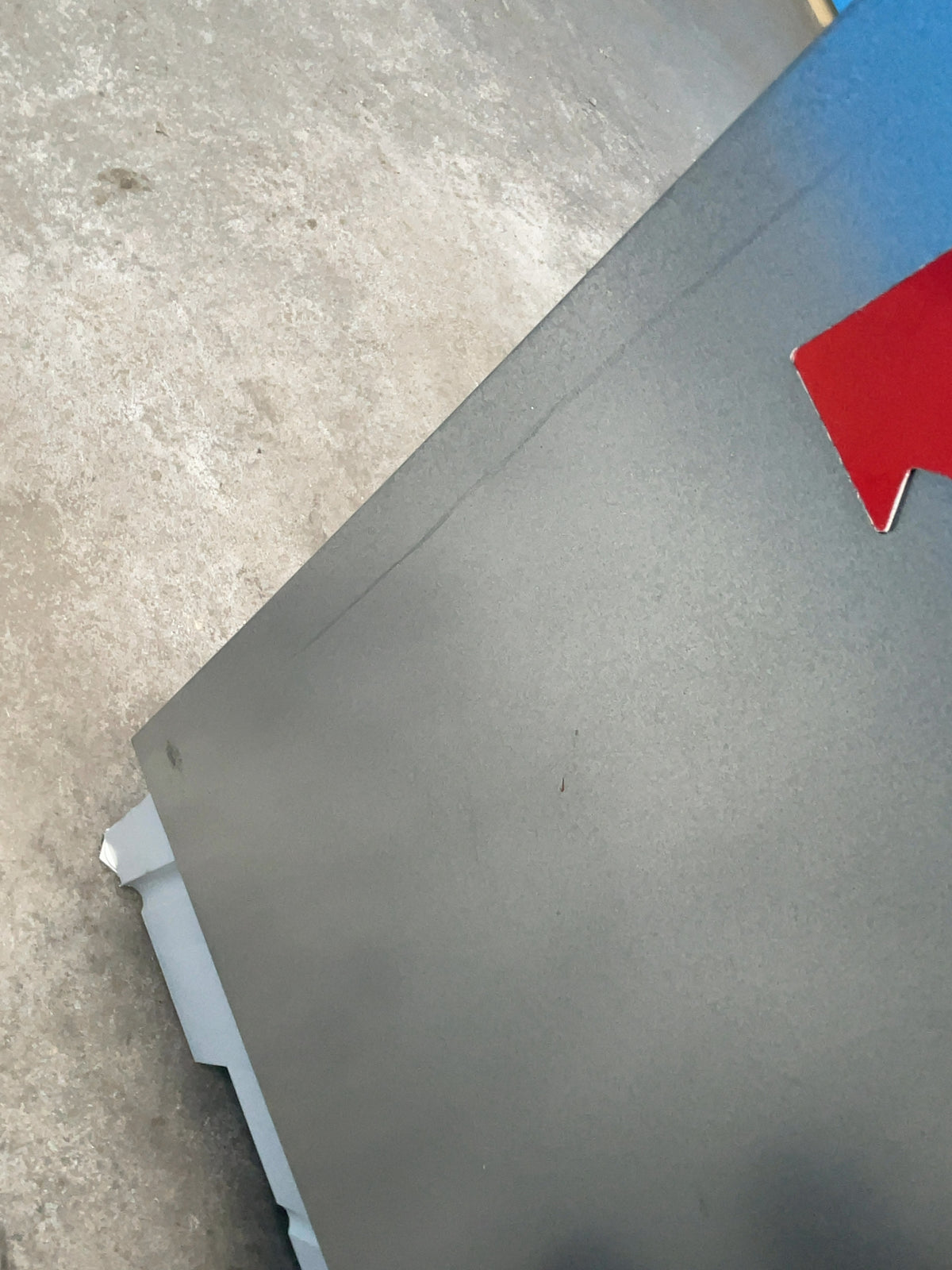 #GRC-166-402 - Hotpoint Integrated Undercounter Freezer – 91L Capacity, Low Frost, Fixed Hinge