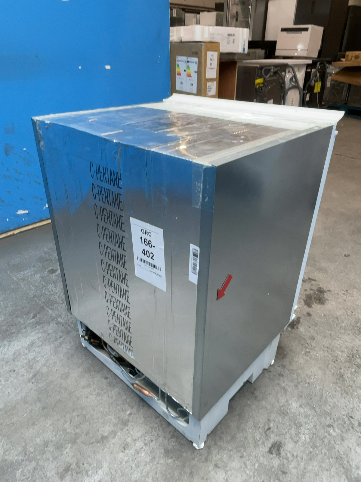 #GRC-166-402 - Hotpoint Integrated Undercounter Freezer – 91L Capacity, Low Frost, Fixed Hinge