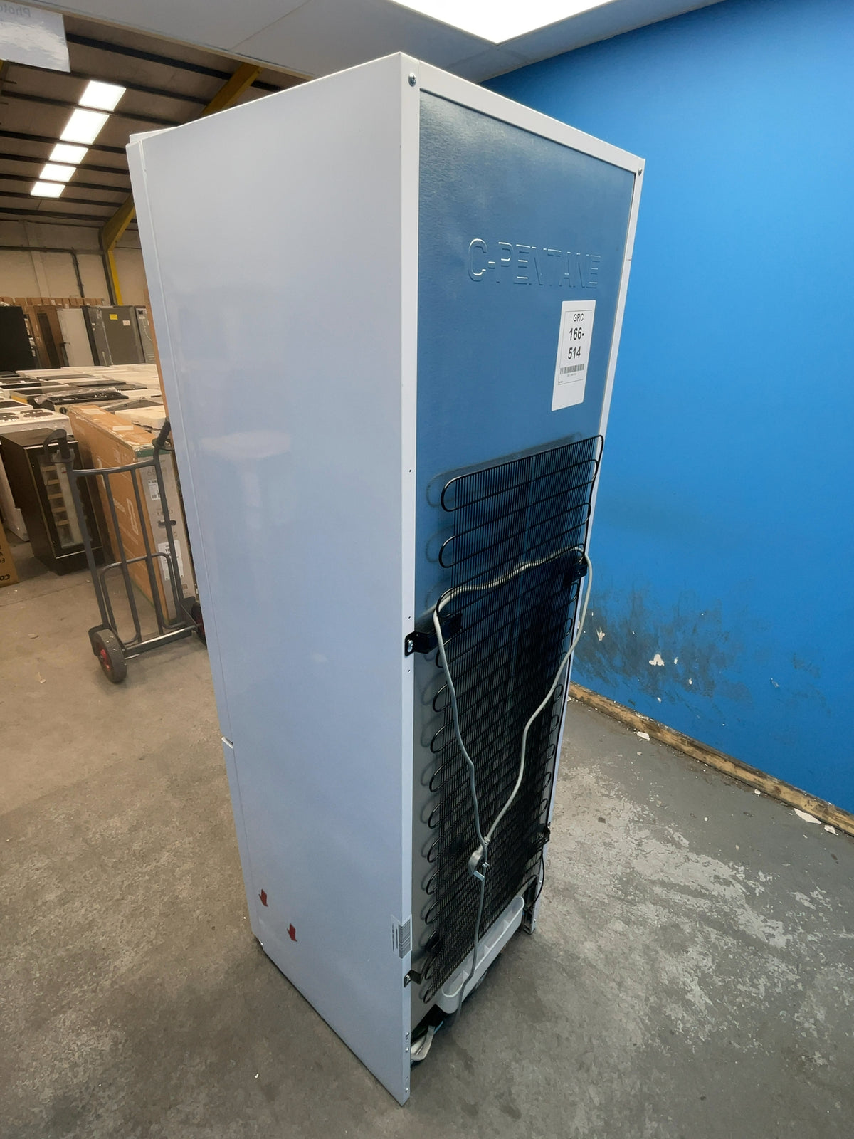 #GRC-166-514 - Russell Hobbs 70/30 Frost Free Fridge Freezer – 279L Capacity, Non-Plumbed Water Dispenser, White