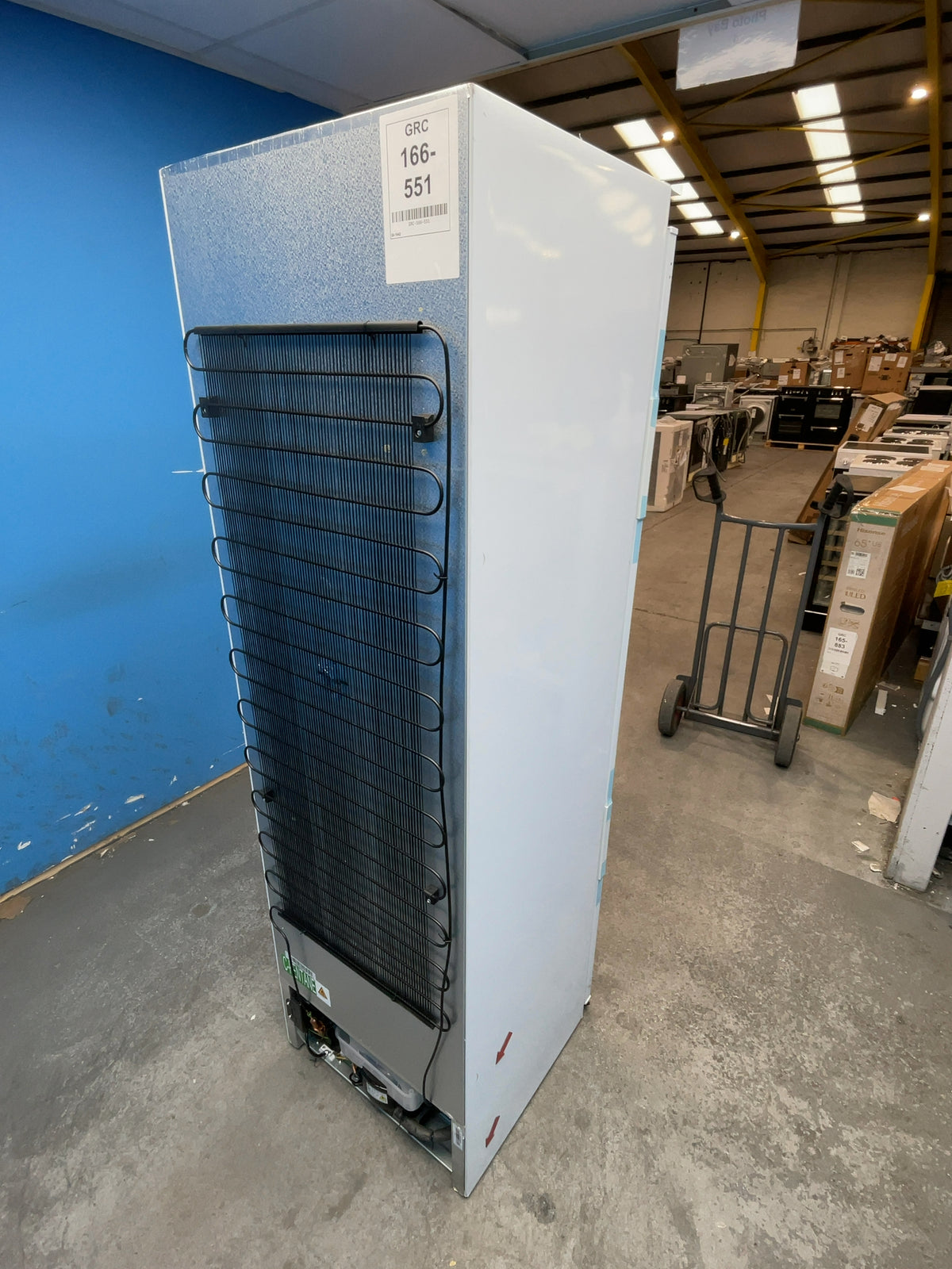 #GRC-166-551 - Hoover 54cm Integrated Tall Larder Fridge – 316L Capacity, 6 Adjustable Shelves