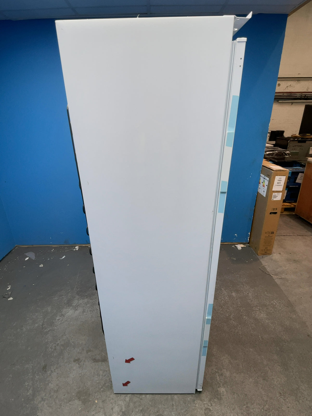 #GRC-166-551 - Hoover 54cm Integrated Tall Larder Fridge – 316L Capacity, 6 Adjustable Shelves
