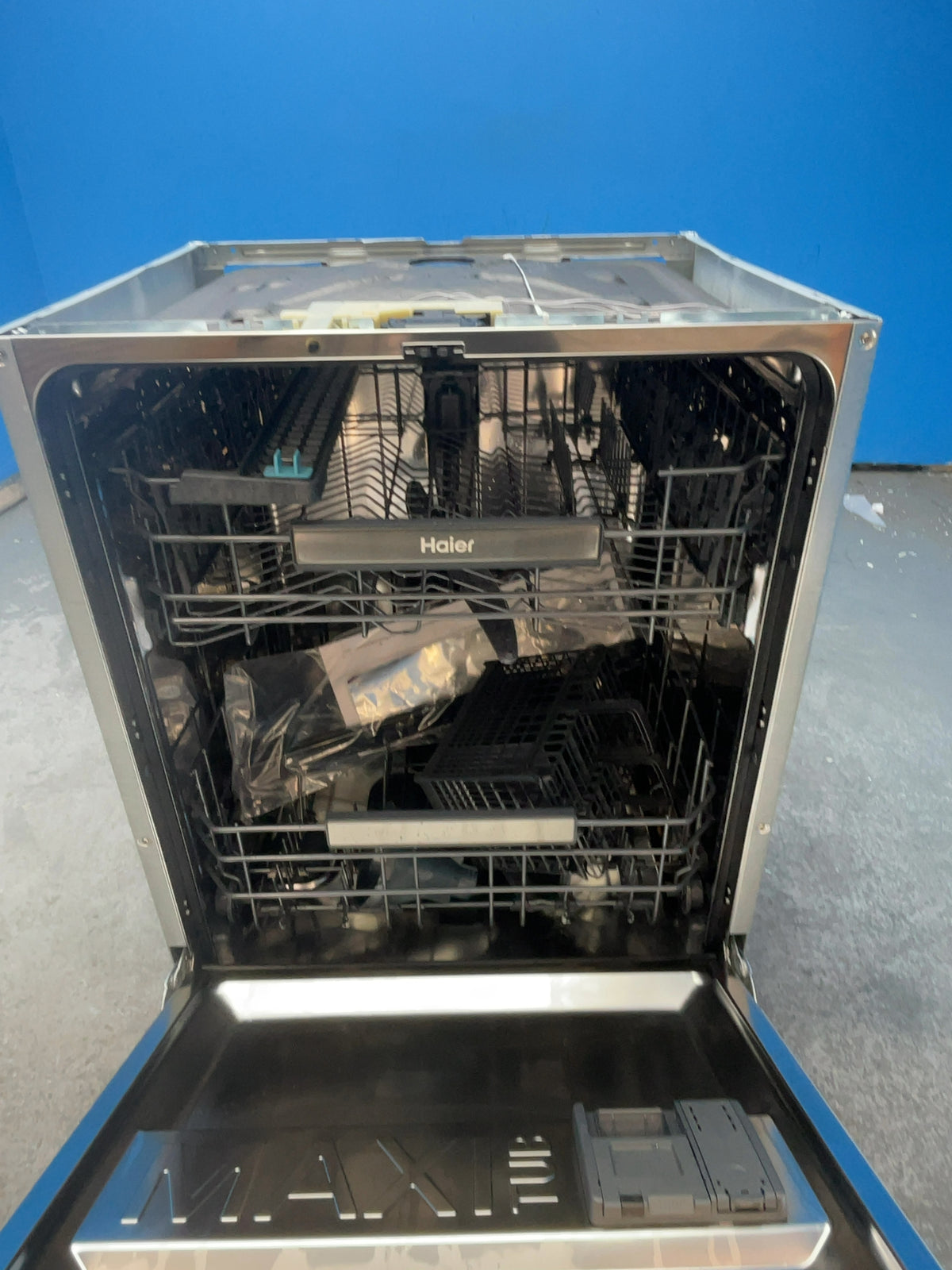 #GRC-166-584 - Haier Series 4 60cm Integrated Dishwasher – 14 Place Settings, WiFi Connected