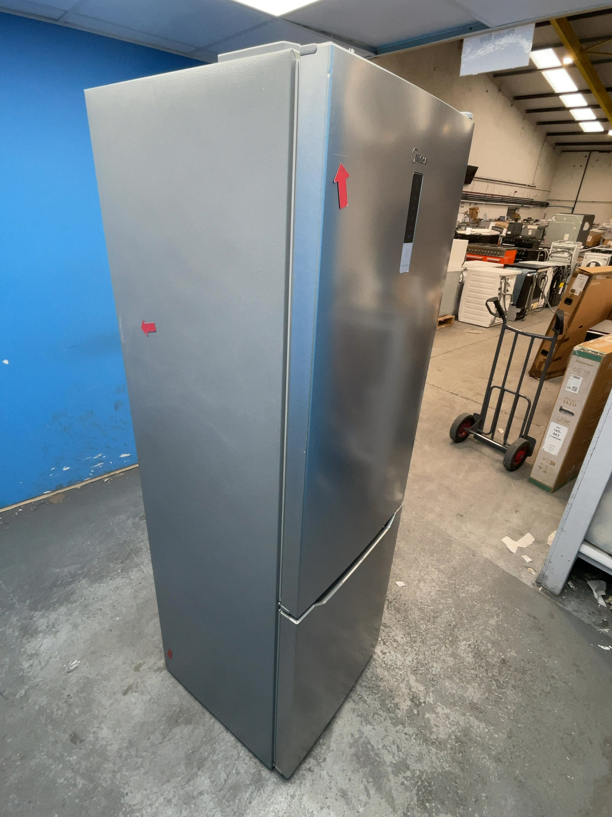 #GRC-166-598 - Midea 59.5cm Fridge Freezer – 310L, Inox, Total No Frost, Smart WiFi