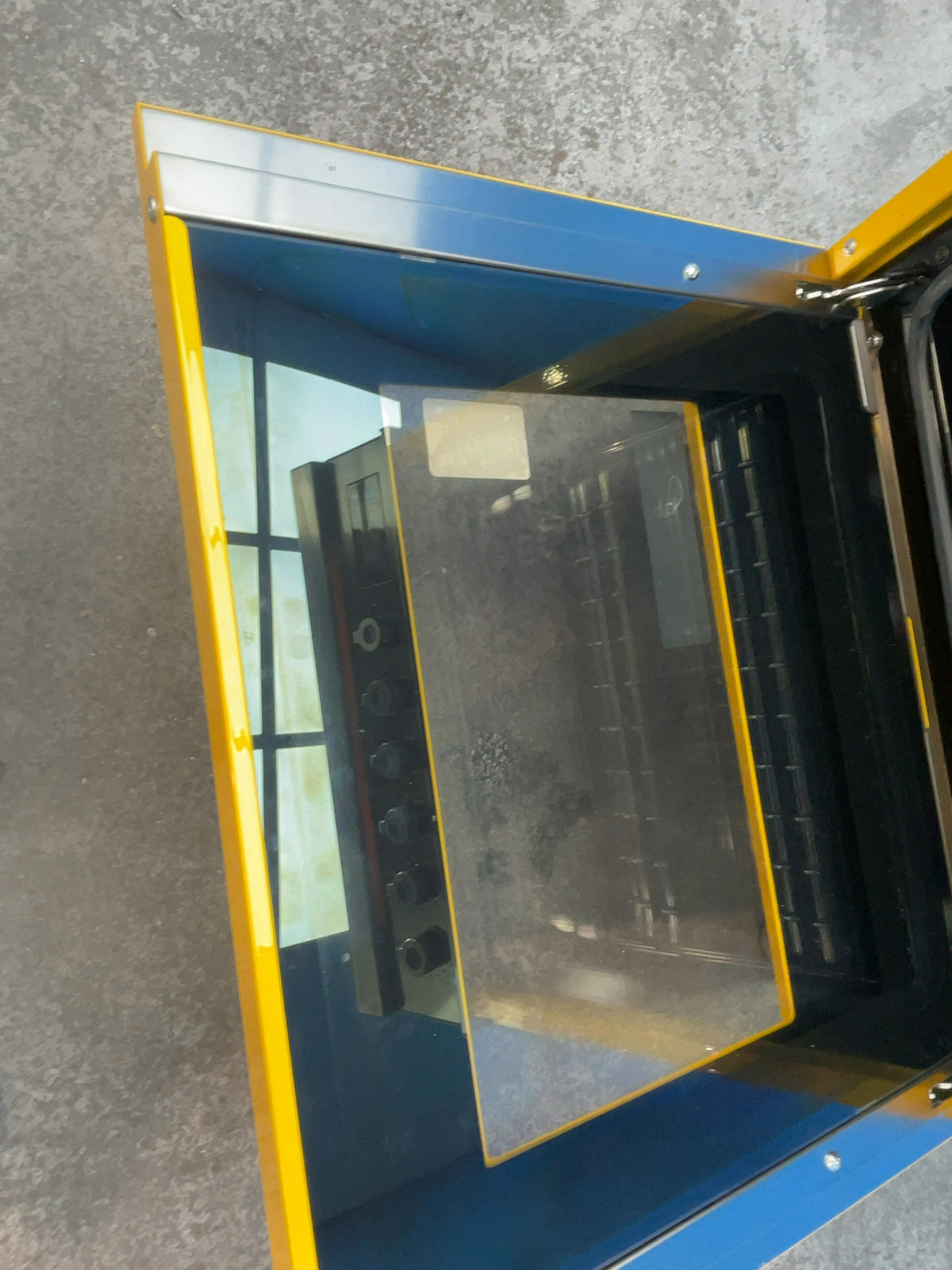 #GRC-166-614 - Bertazzoni Professional 60cm Electric Range Cooker – 69L Oven, 4 Zone Induction Hob, Yellow