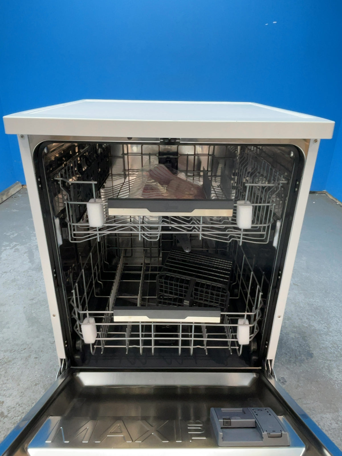 #GRC-166-904 - Hoover 14 Place Setting Dishwasher – WiFi Connected, Auto Door Opening, White