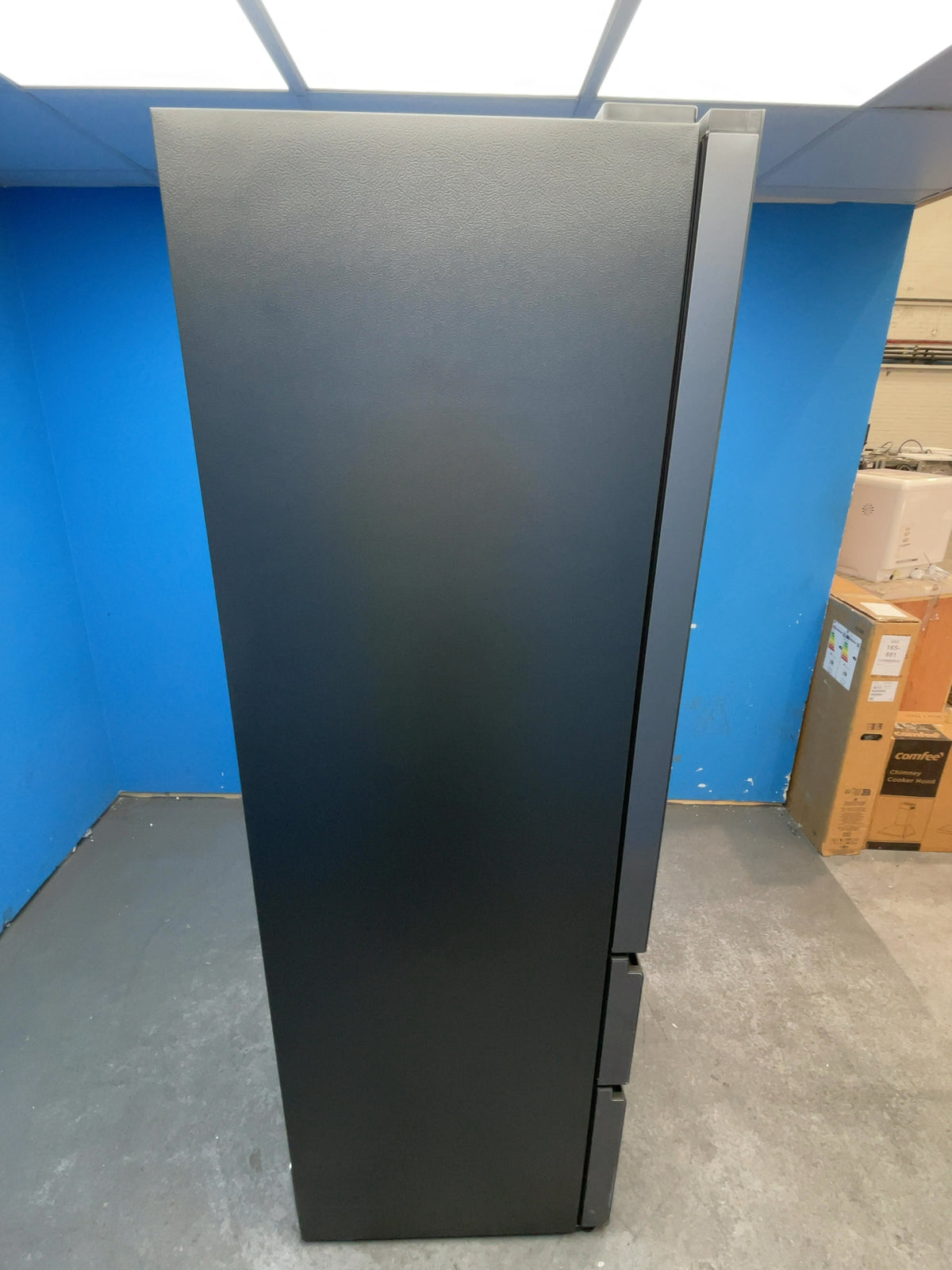 #GRC-166-940 - Haier 59.5cm Fridge Freezer – 414L, Obsidian Black Glass, Total No Frost