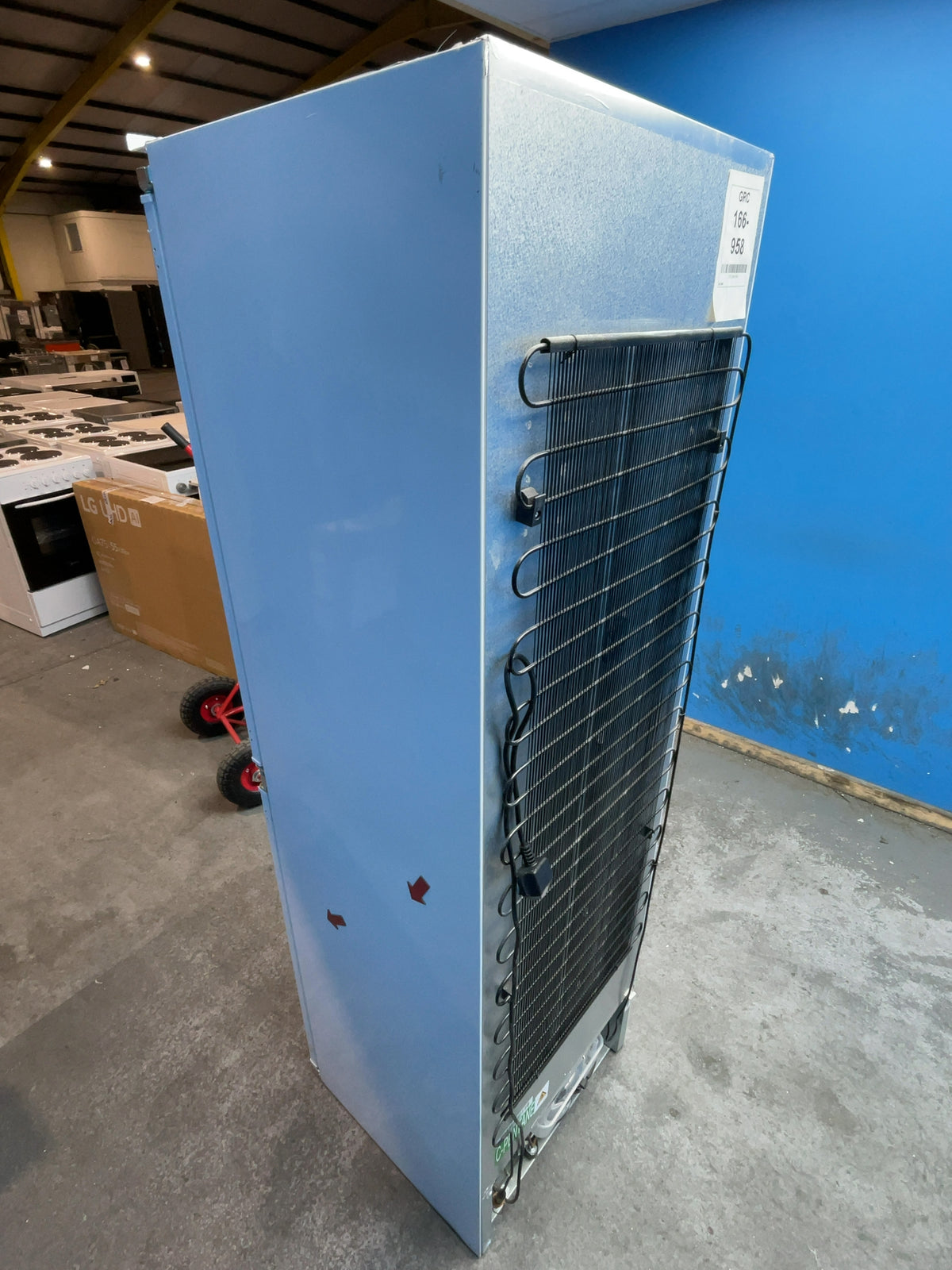 #GRC-166-958 - neue Integrated 50/50 Fridge Freezer – 233 Litres, 177cm, Static Cooling, LED Lighting, White