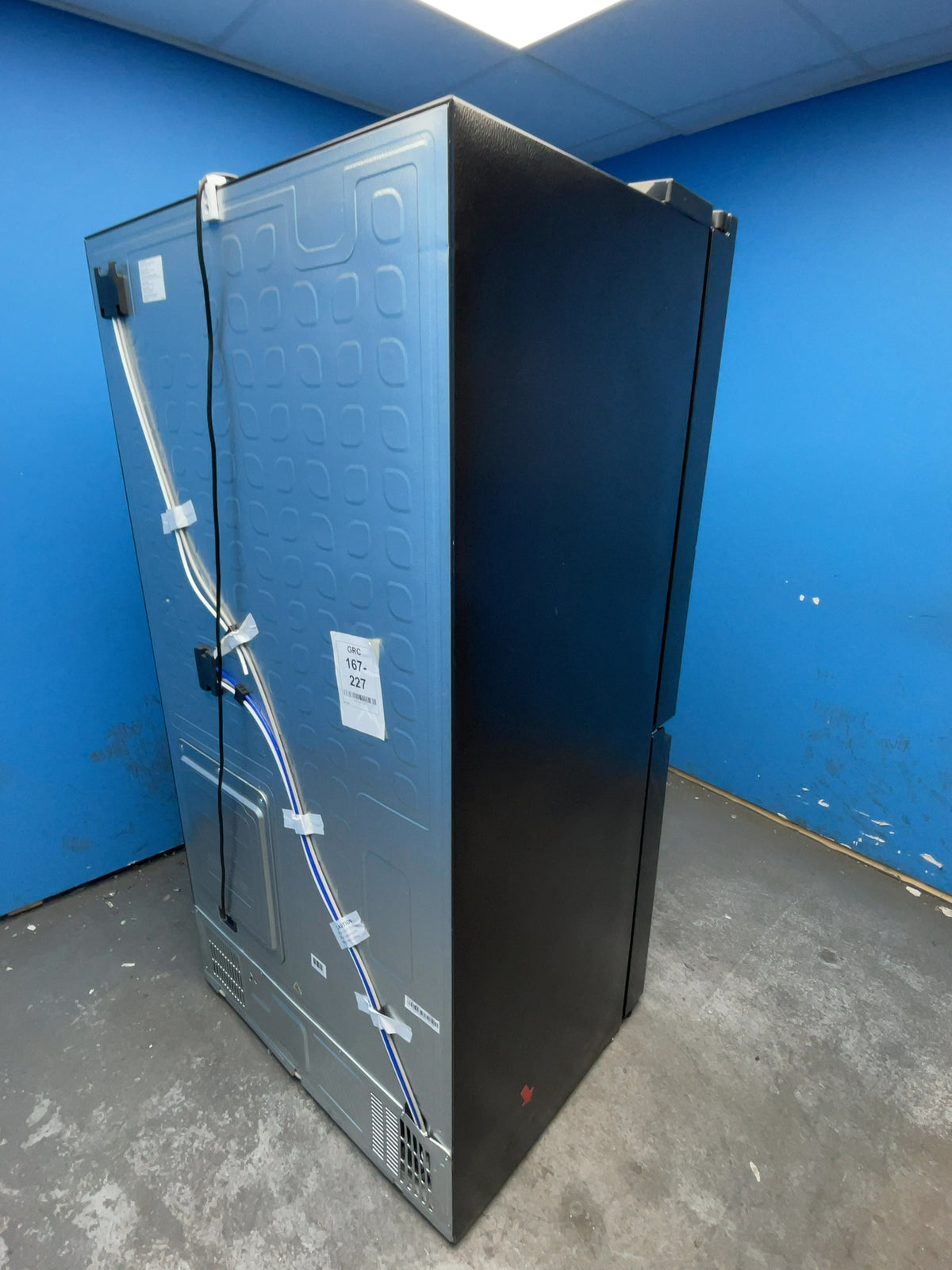 #GRC-167-227 - Hisense American Style Fridge Freezer – 577L, Black, Total No Frost, Smart WiFi