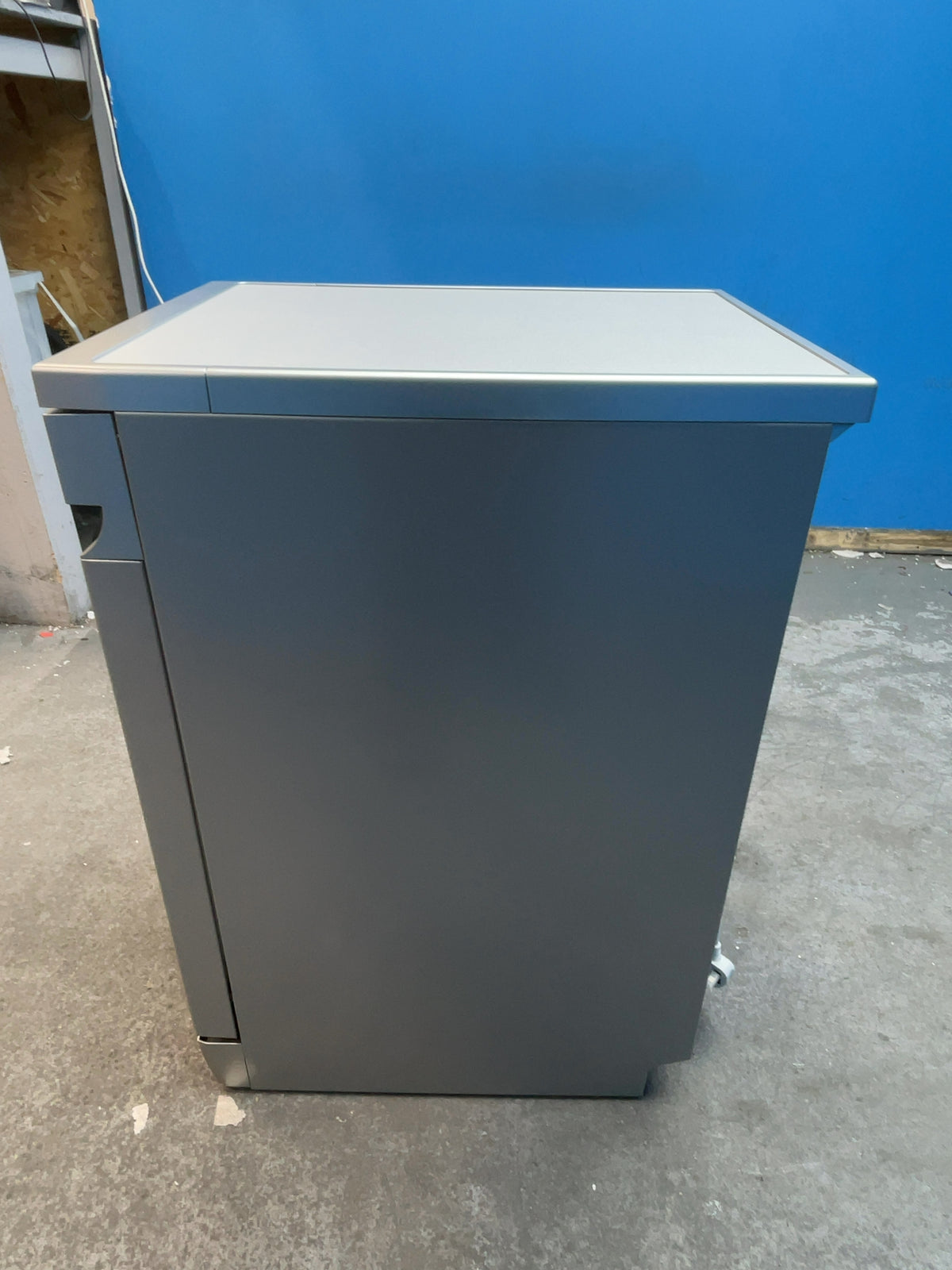 #GRC-167-453 - Midea 45cm Slimline Dishwasher – 10 Place Settings, WiFi Connected, E Rated