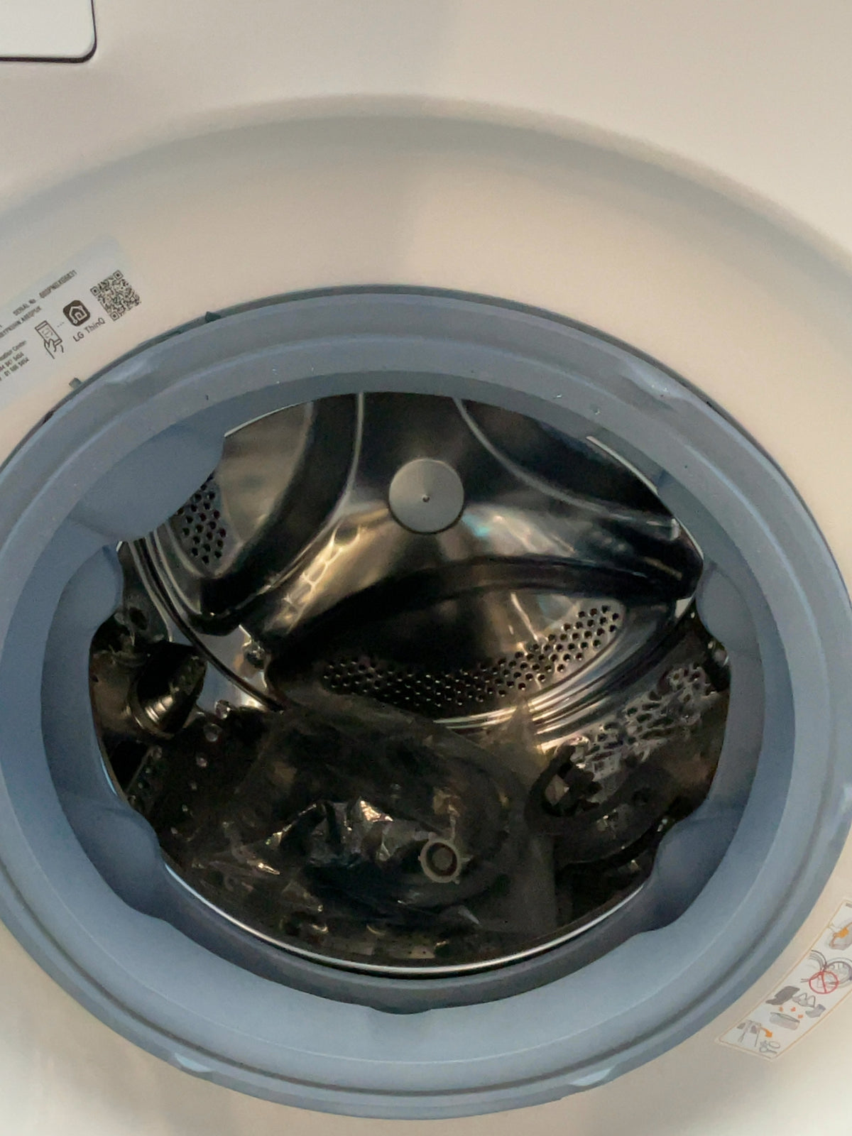 #GRC-167-519 - LG WashTower WT1210NBTN1 12kg/10kg Heat Pump Washer Dryer Green & Beige