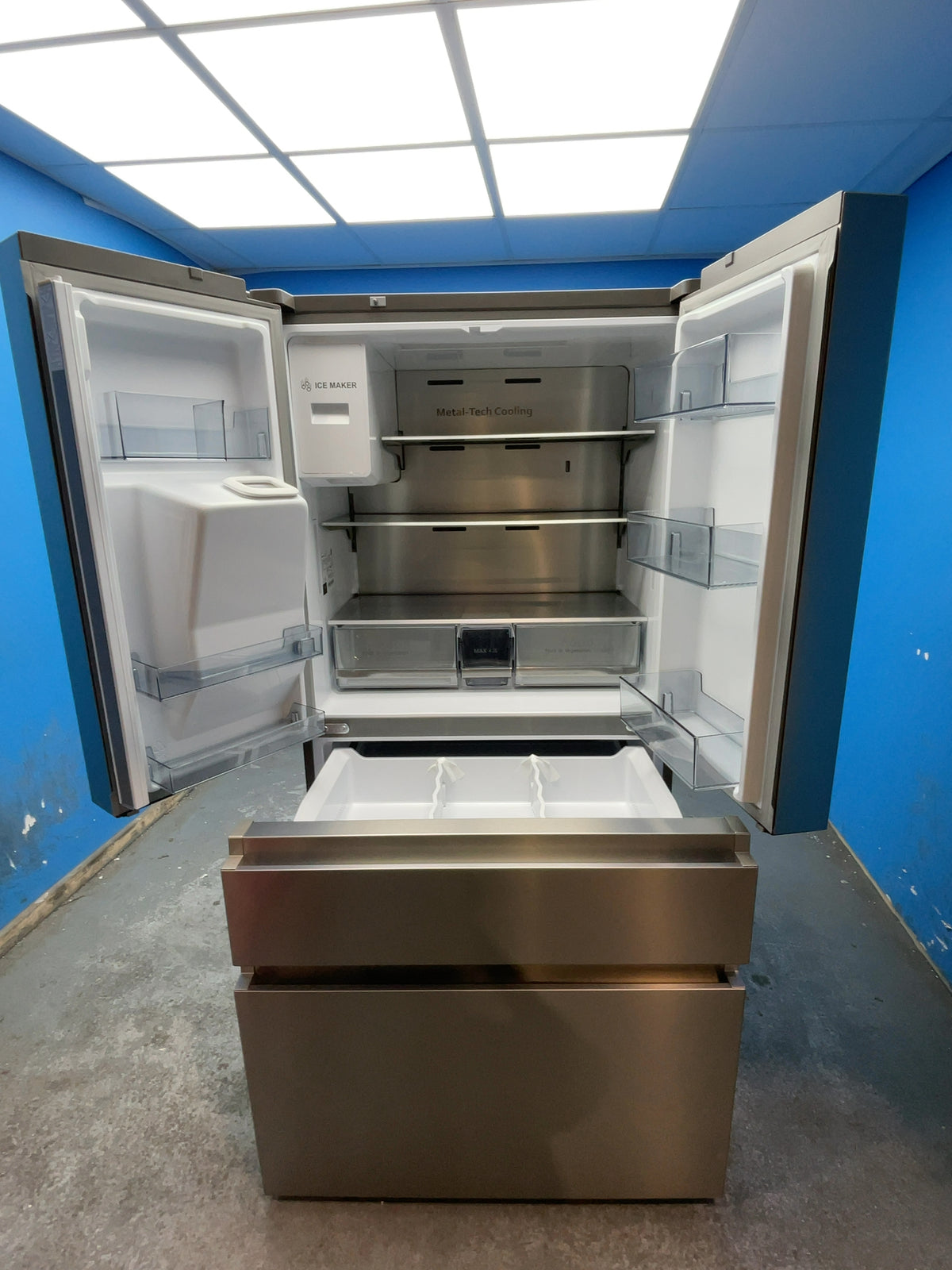 #GRC-167-535 - Hisense 91.4cm French Door Fridge Freezer – 560L, Stainless Steel