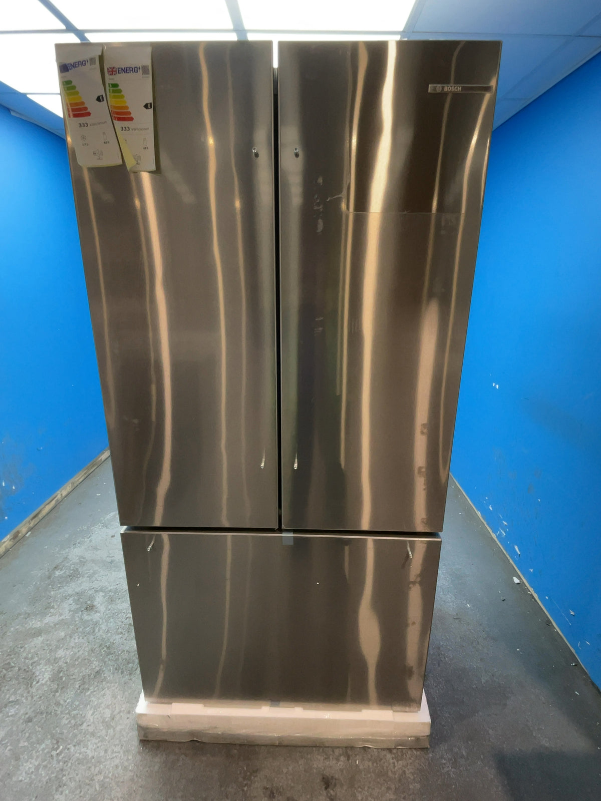 #GRC-167-553 - Bosch Series 8 French Door Fridge Freezer – 573L, Plumbed Ice & Water
