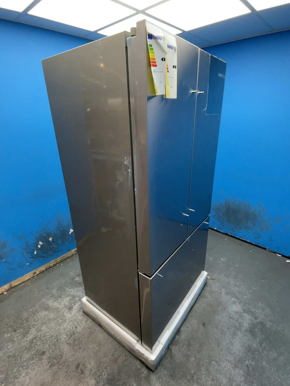 #GRC-167-553 - Bosch Series 8 French Door Fridge Freezer – 573L, Plumbed Ice & Water