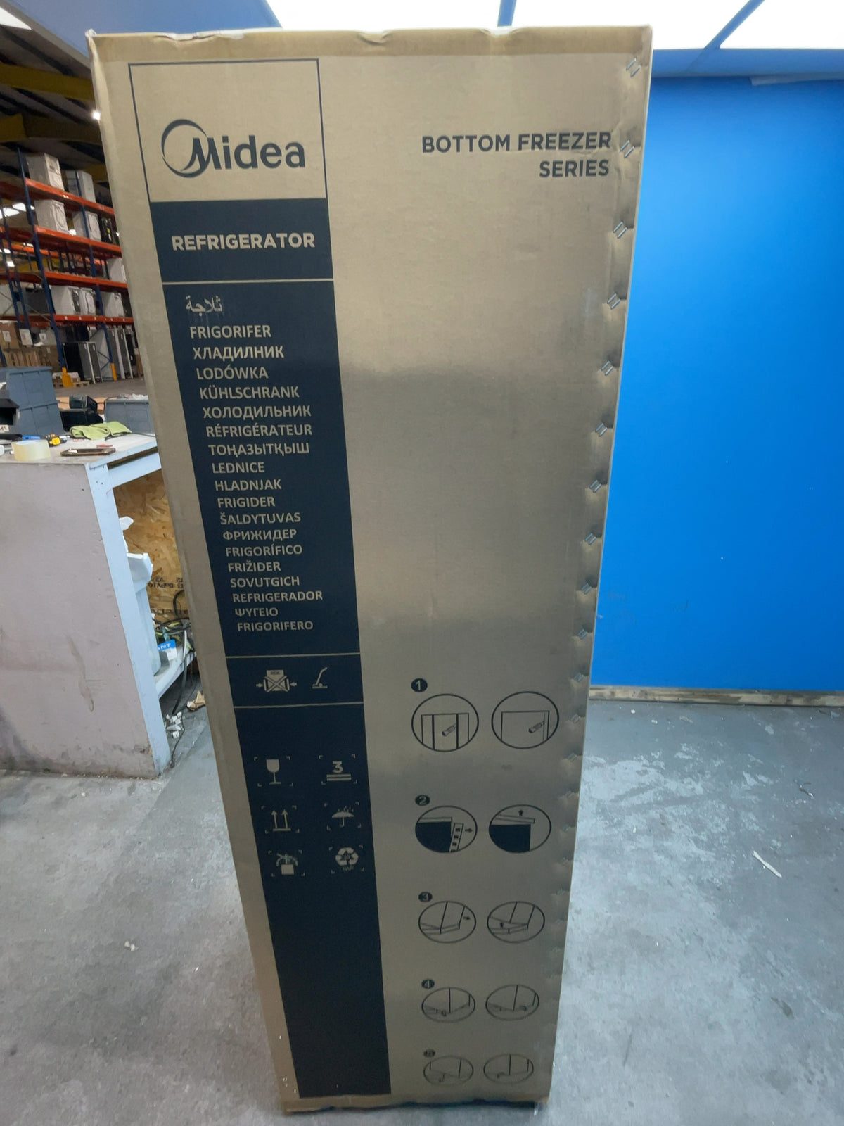 #GRC-168-004 - Midea 54cm Integrated 70/30 Fridge Freezer – 271L Capacity, Low Frost, Sliding Hinge, White