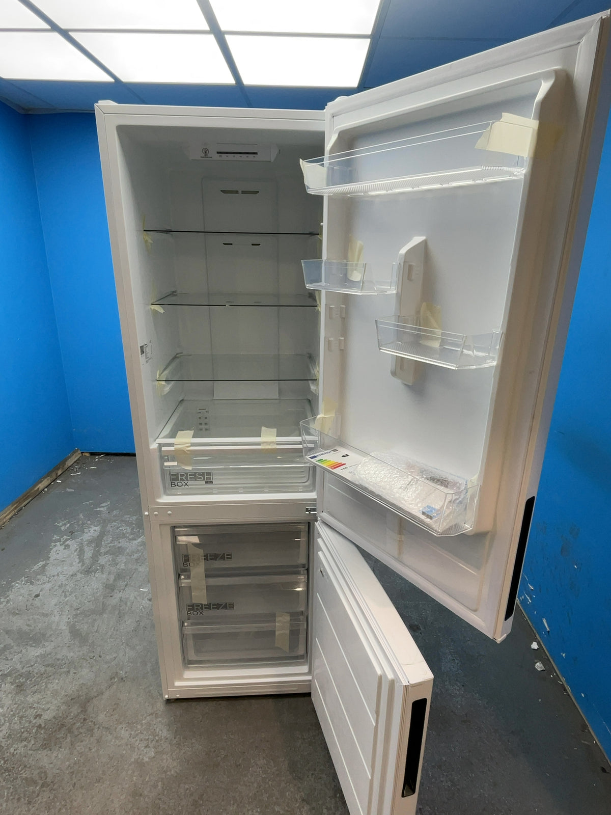 #GRC-168-048 - Midea 60/40 Total No Frost Fridge Freezer – 310L Capacity, White