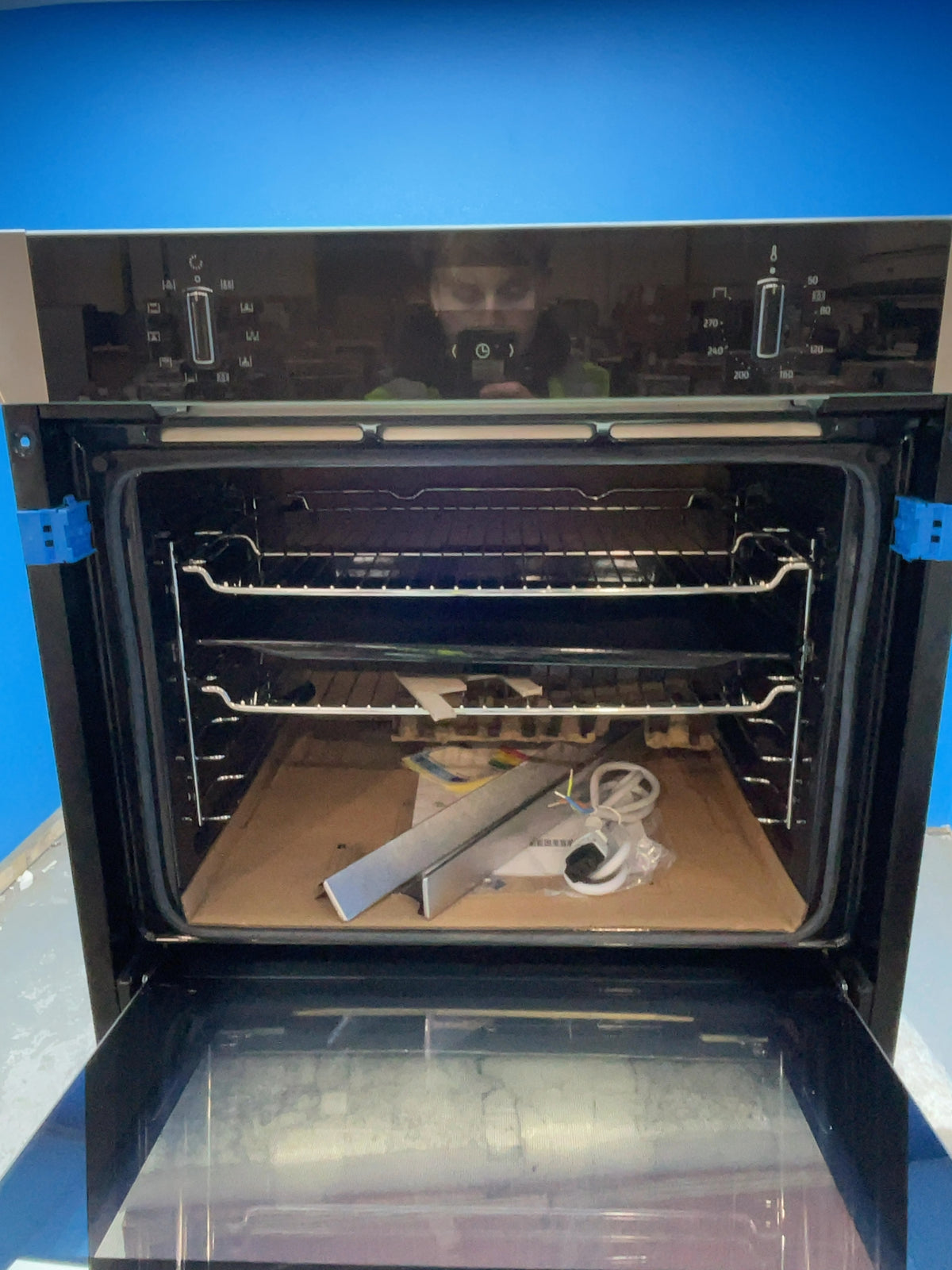 #GRC-168-073 - Neff N50 Slide&Hide 71L Built-In Electric Single Oven – CircoTherm, EcoClean, Stainless Steel