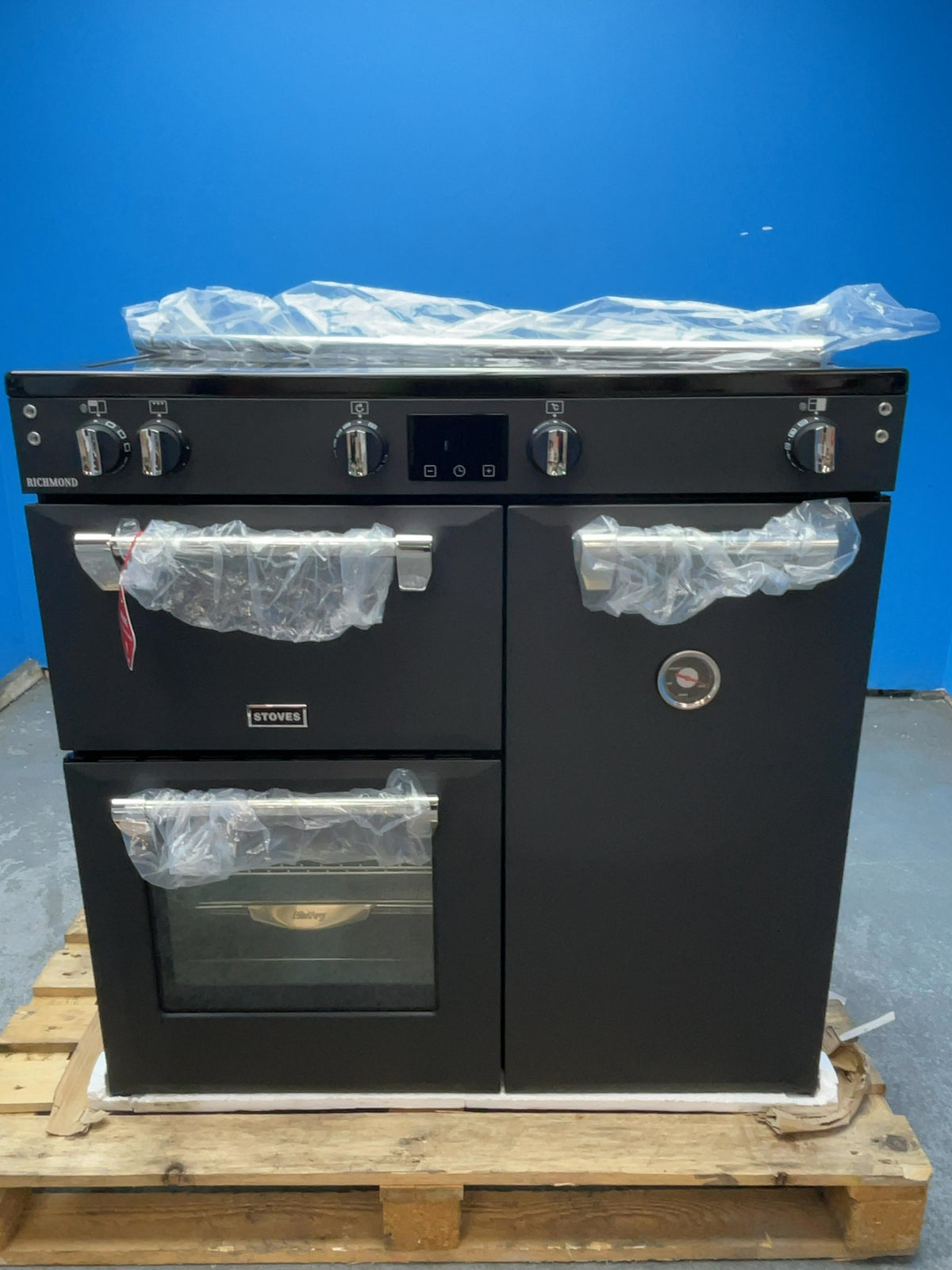 #GRC-168-547 - Stoves Richmond 90cm Electric Induction Range Cooker – 174L, 3 Ovens, AirFry, Anthracite