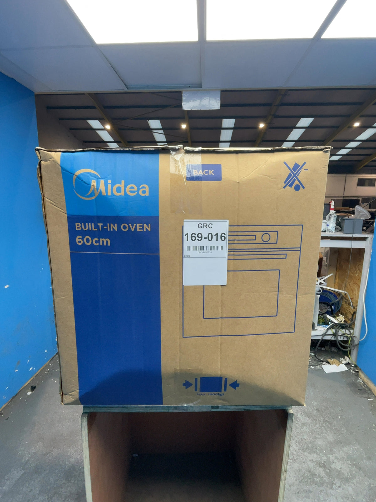 #GRC-169-016 - Midea 60cm Built In Electric Single Oven – 72L Capacity, Xpress Fry, Aqua Clean, WiFi, Black