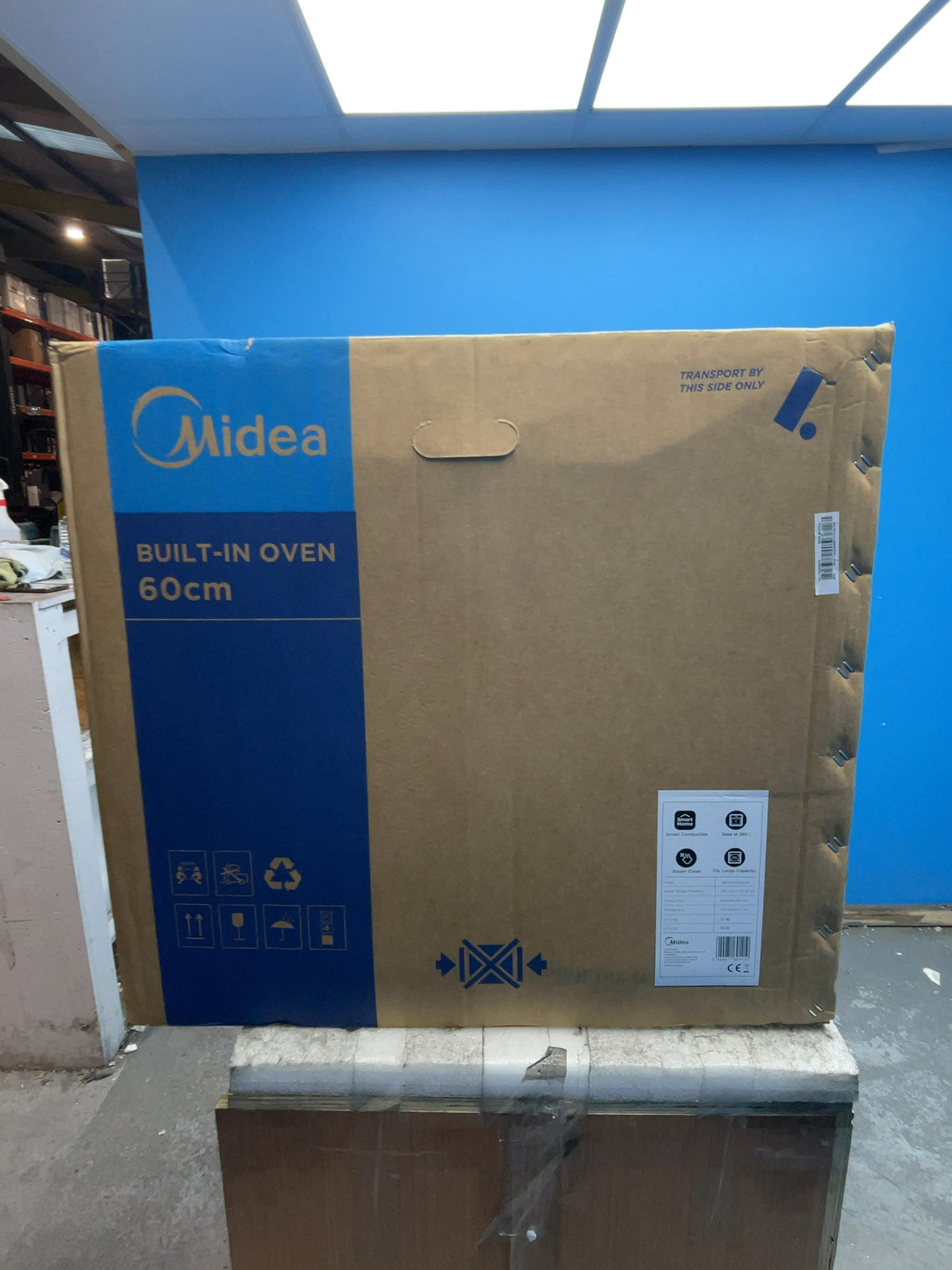 #GRC-169-020 - Midea 60cm Built In Electric Single Oven – 72L Capacity, Xpress Fry, Aqua Clean, WiFi, Black