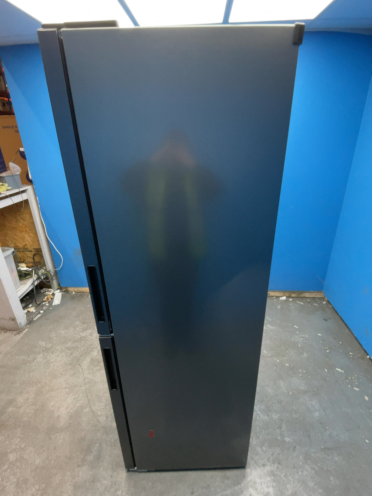 #GRC-169-092 - Hotpoint 60cm 50/50 Fridge Freezer – 317L, Total No Frost, Dark Inox