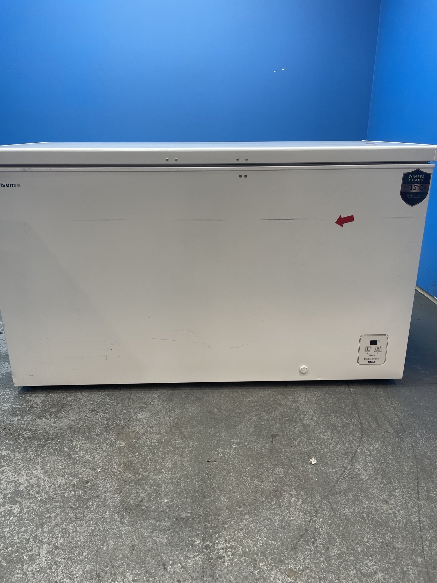 #GRC-157-621 - Hisense FC571D4AWLYE 372L Winter Guard Chest Freezer
