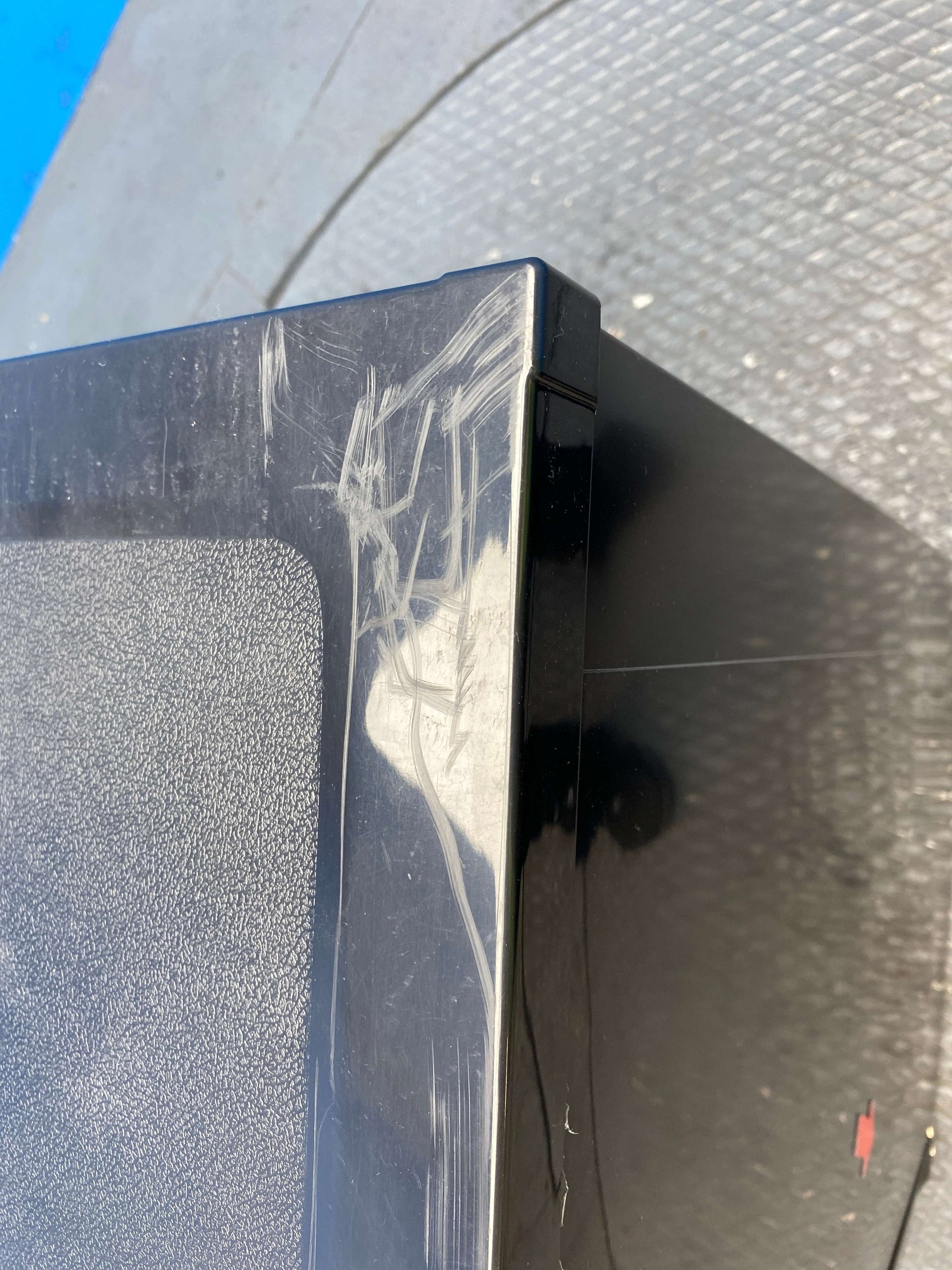 Igenix IG355B 94 Litre Under Counter Freezer