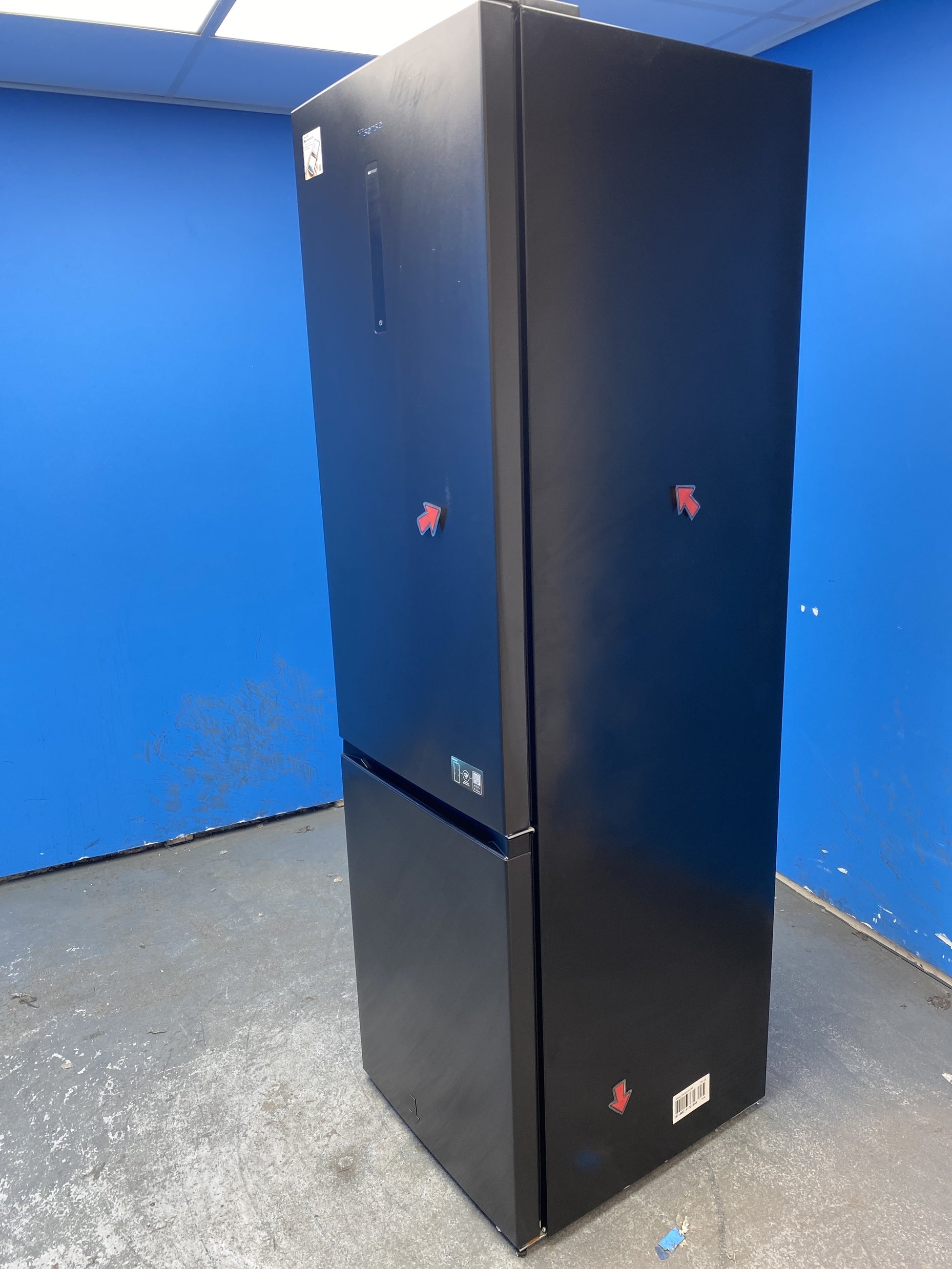 #GRC-143-635 - Hisense RB470N4SFCUK No Frost Comi Fridge Freezer