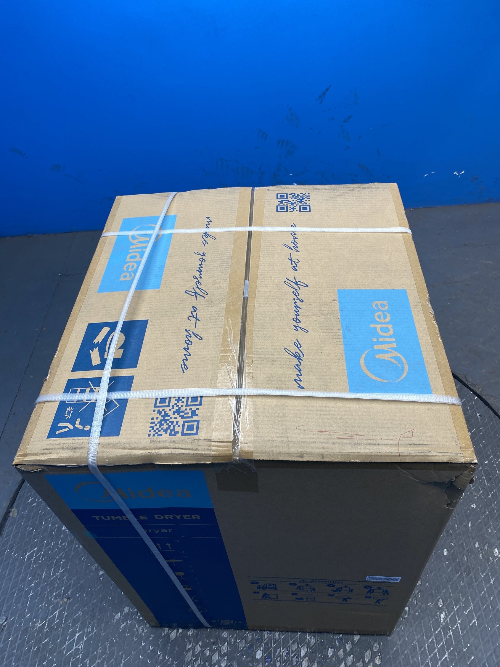 #GRC-158-890 - Midea MDG09EH80 8kg Heat Pump Tumble Dryer