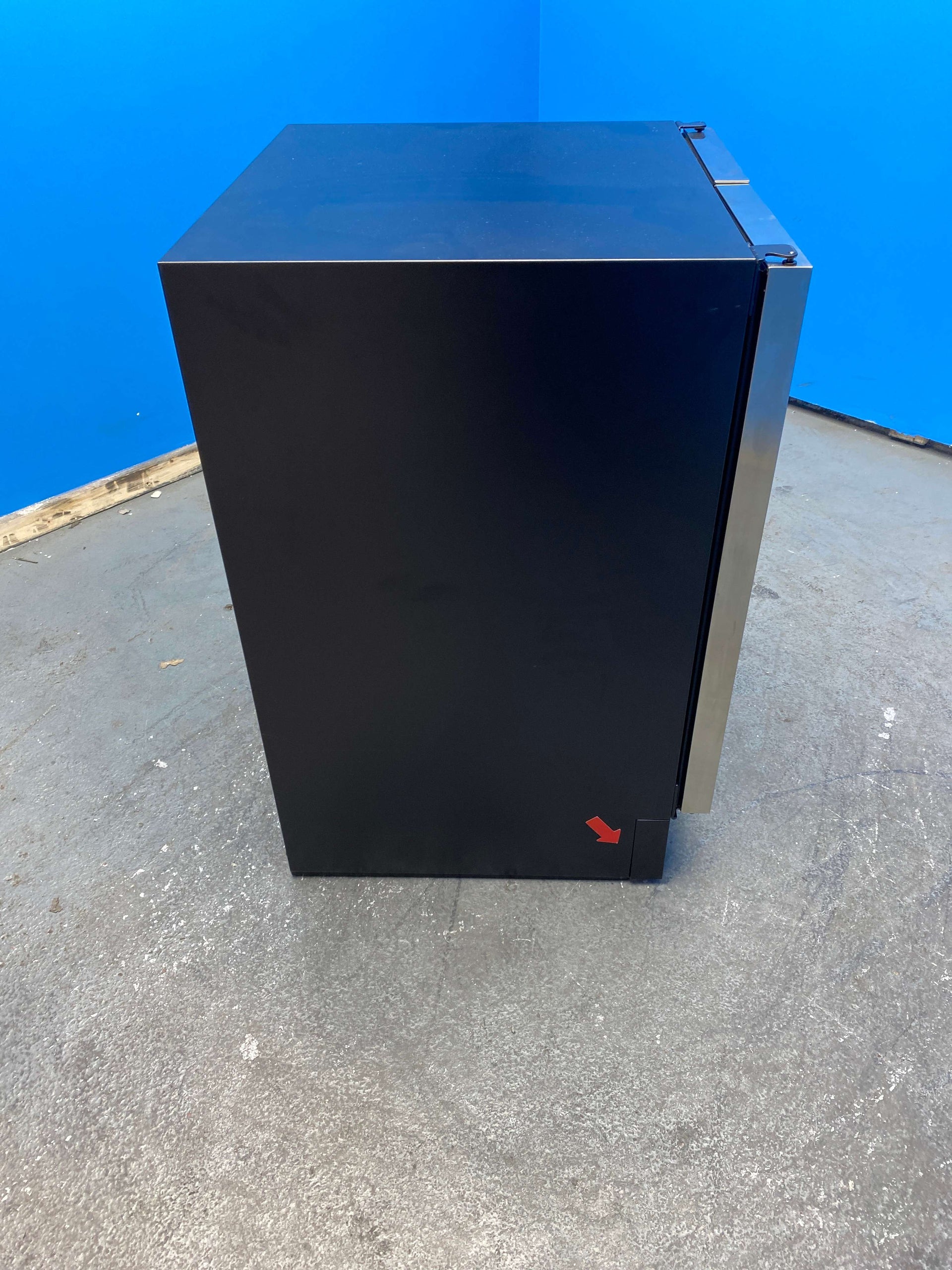 Hoover HWCB60DUK/N 38 Bottle Freestanding Wine Cooler
