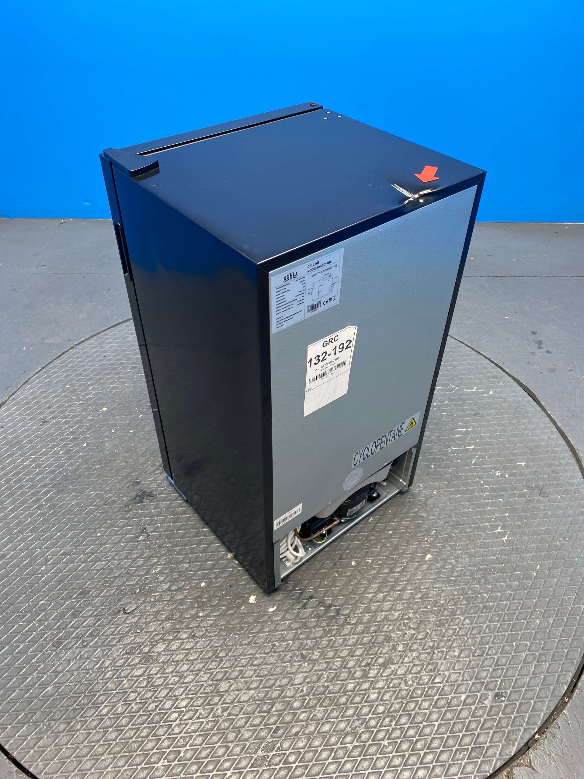 Kuhla K48BC101B Black 93L Beverage Cooler