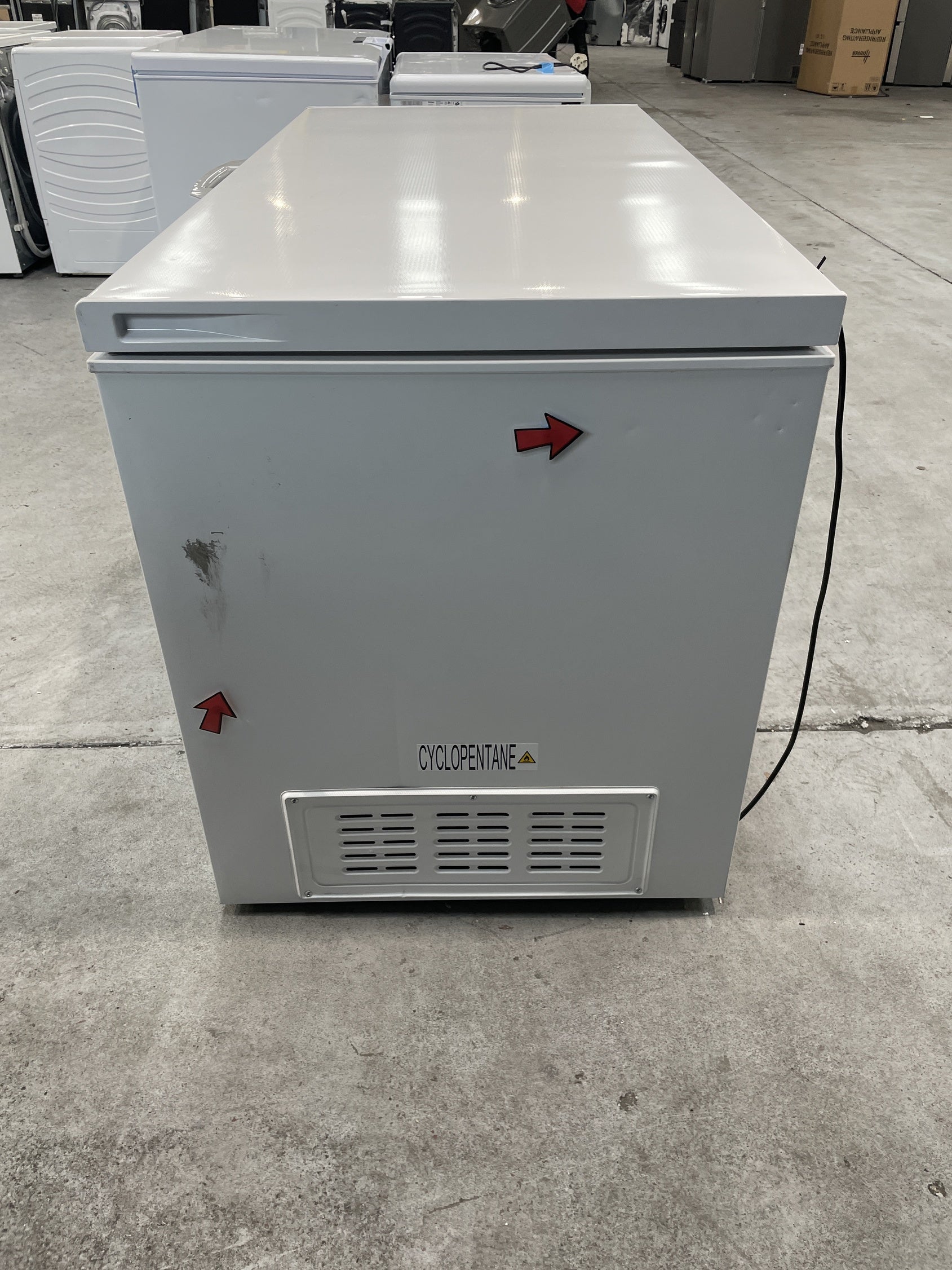 #GRC-136-243 - Hisense FC571D4AWLYE 372L Winter Guard Chest Freezer