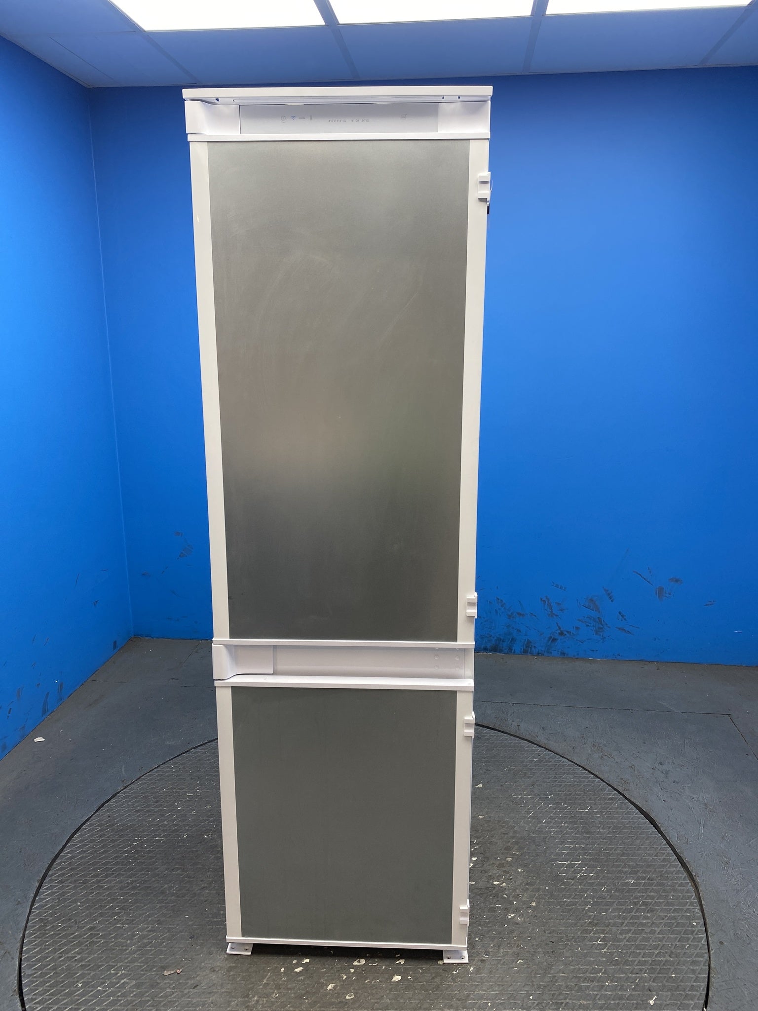 Candy CBT3518EWK Integrated 248 Litre Combi Fridge Freezer