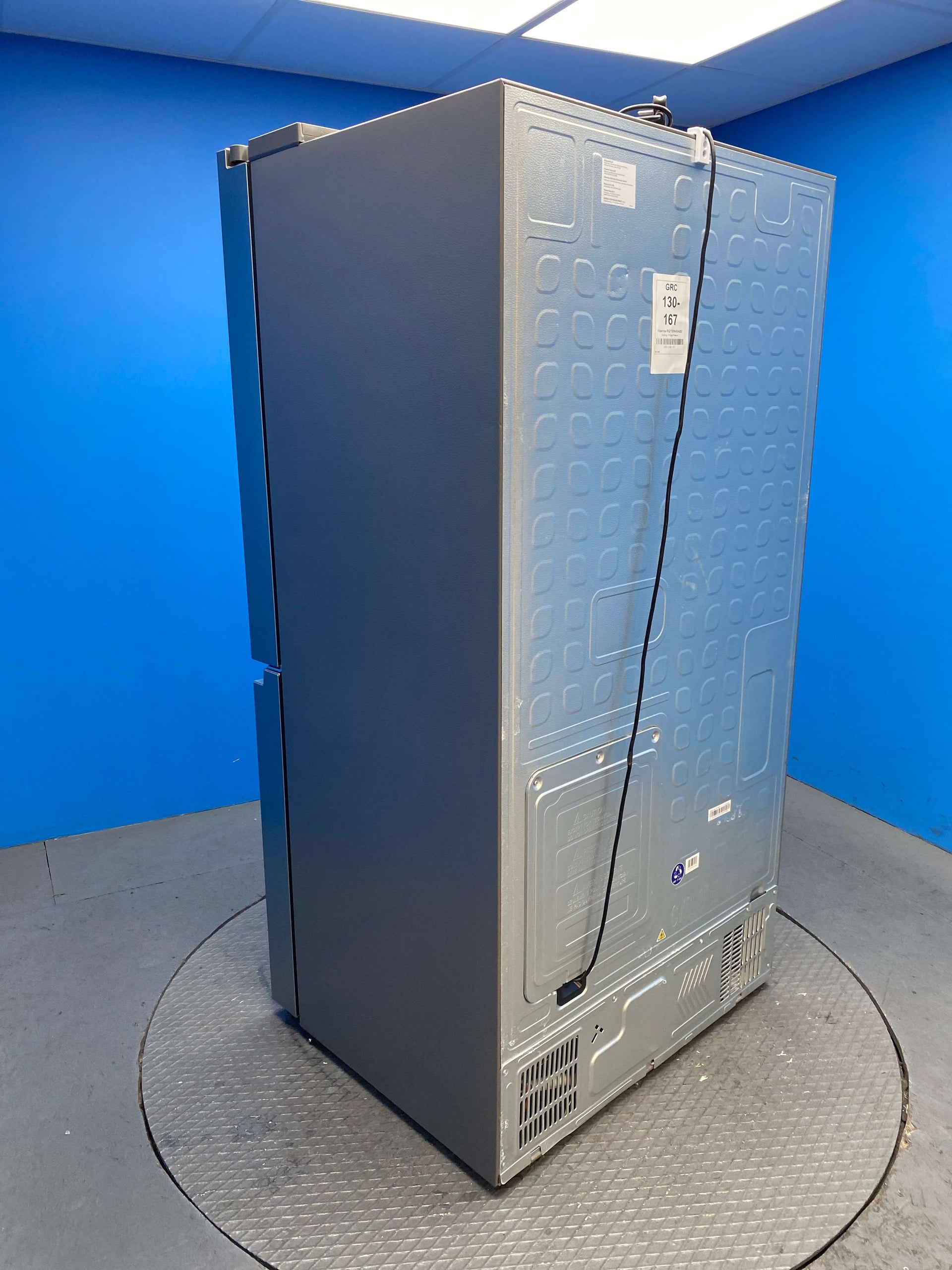 Hisense PureFlat RQ758N4SASE 609L American Style Fridge Freezer