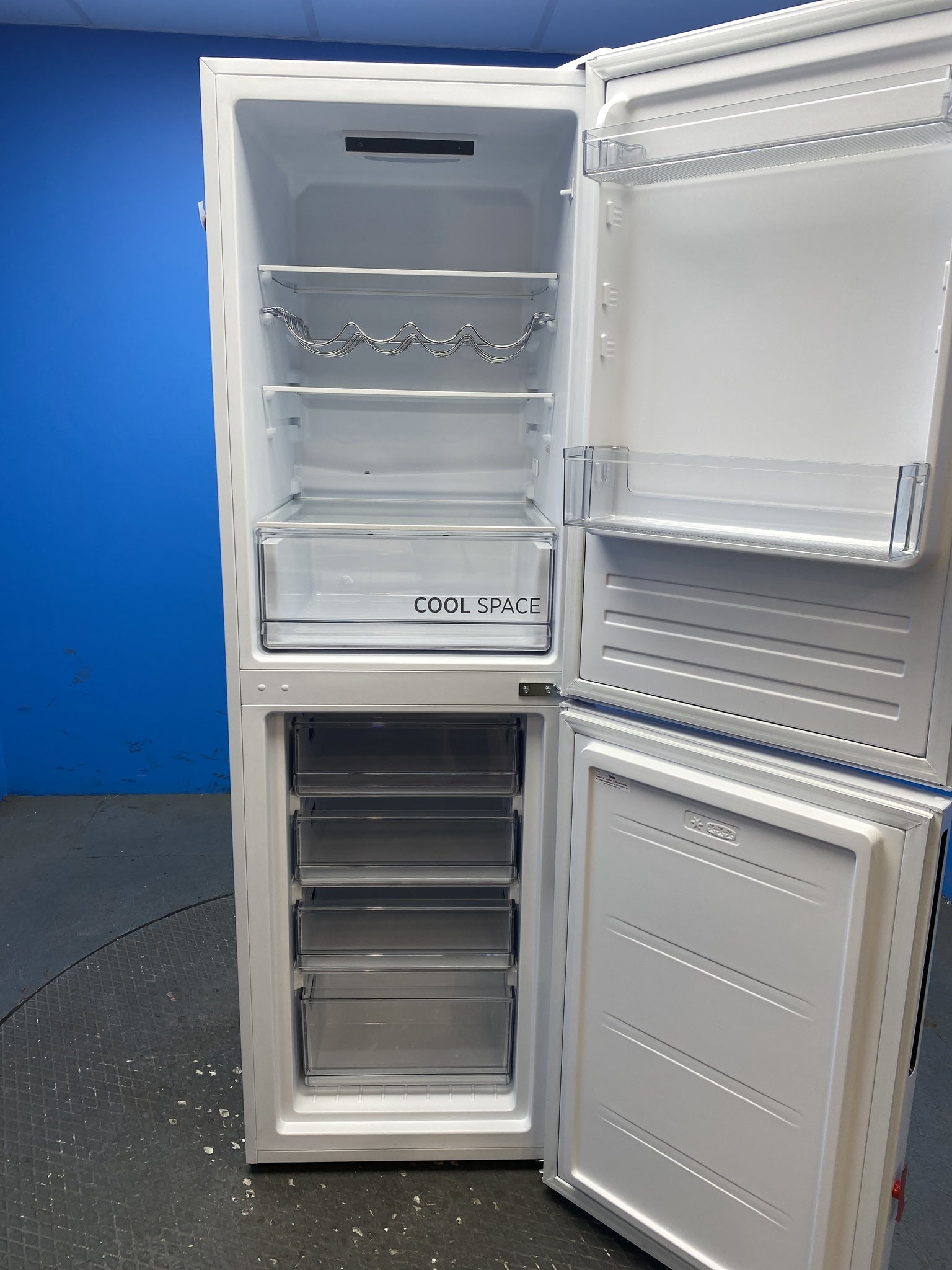 Hoover HVCT3L517EWKR H-FRIDGE 300 Low Frost Fridge Freezer