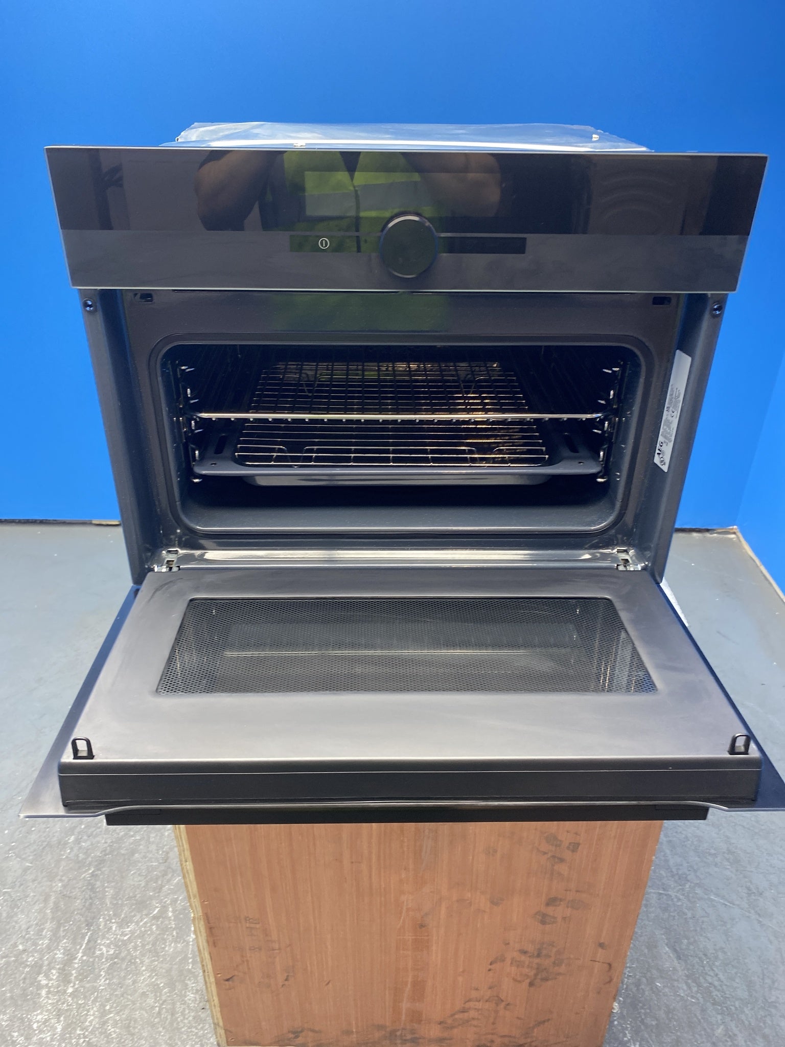 AEG 43L Built In Combi Microwave Matte Black