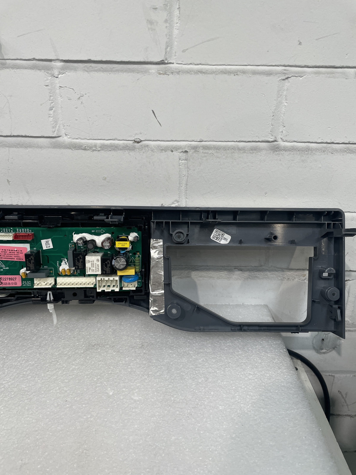 #GRC-157-417 - Hisense WD5S1045BB Washer Dryer Control Board