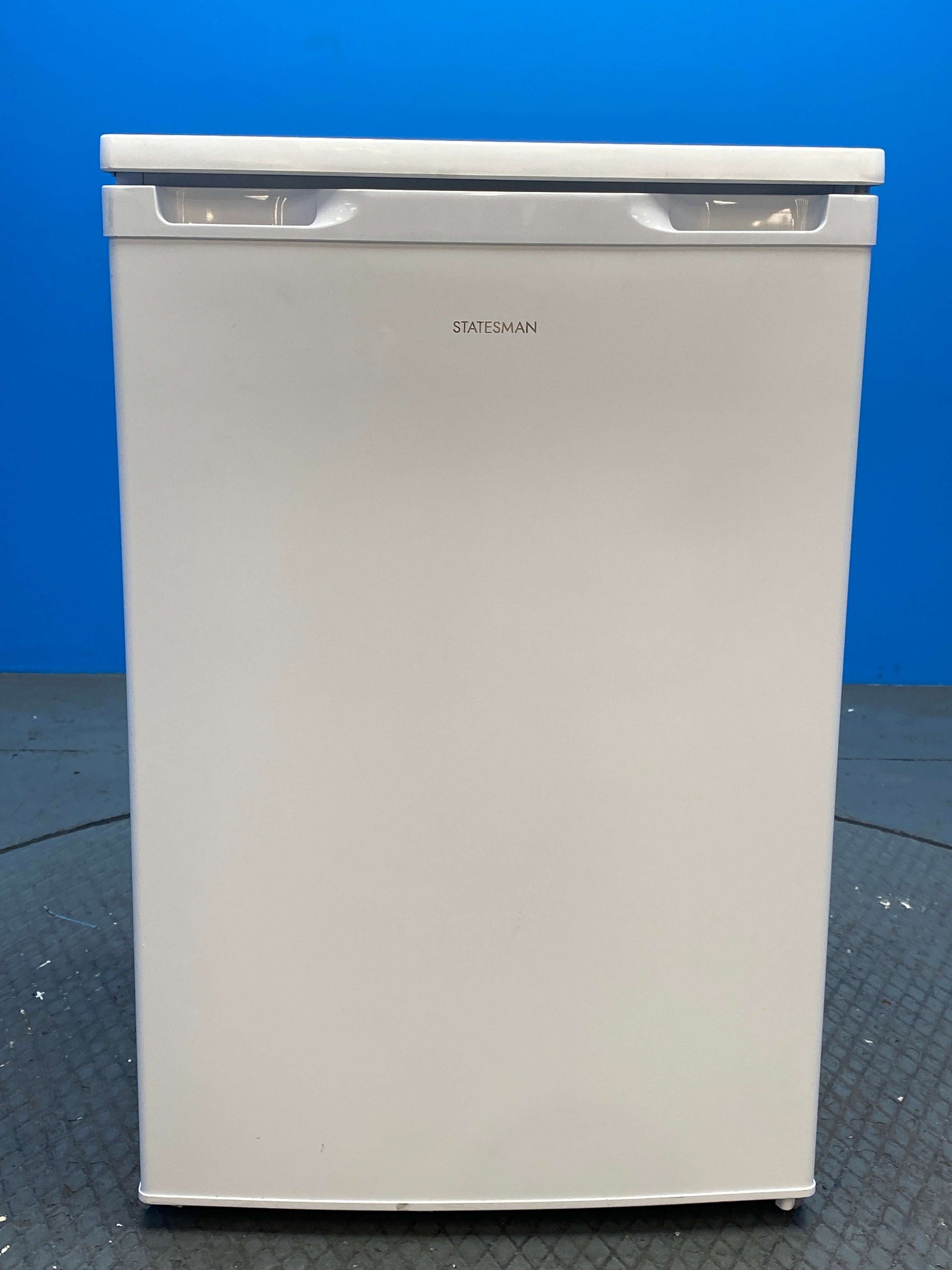 Statesman L255W 113 Litre 55cm Under Counter Fridge