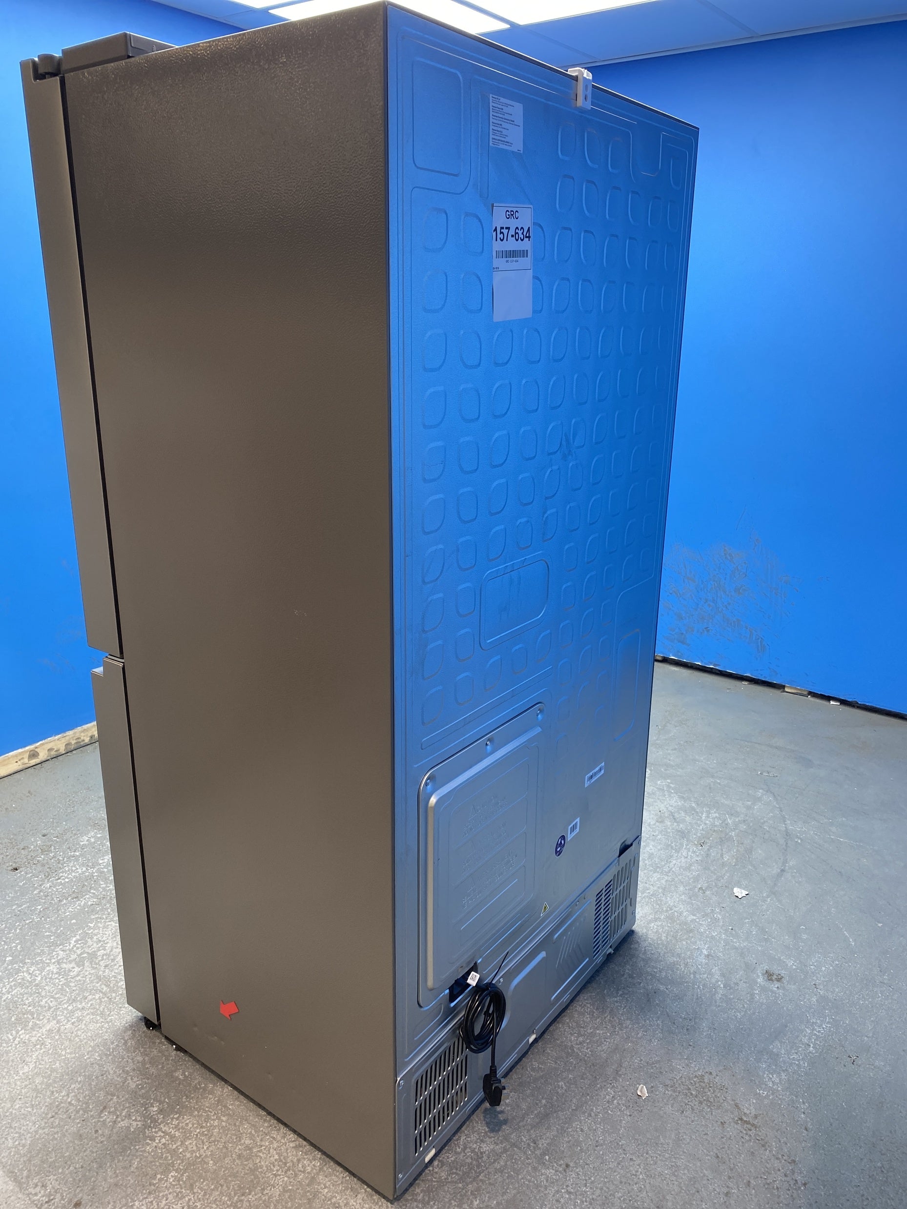 #GRC-157-634 - Hisense PureFlat RQ758N4SASE 609L American Style Fridge Freezer