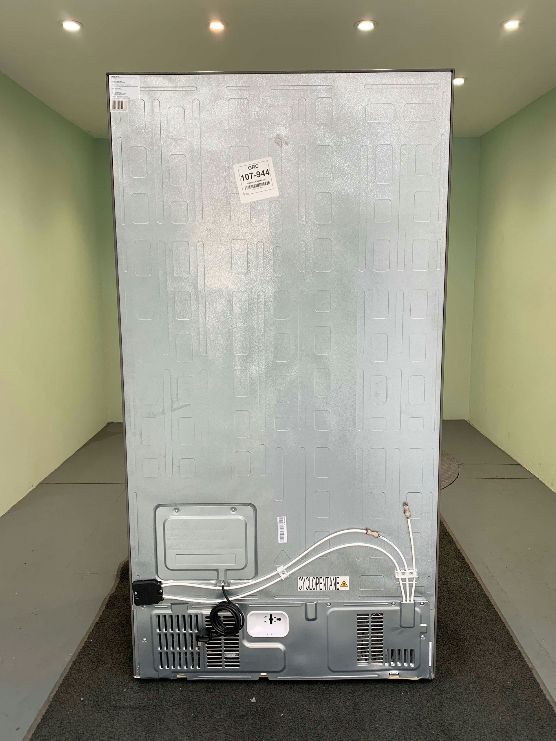 Hisense RS694N4IIF American Style 535 Litre Fridge Freezer