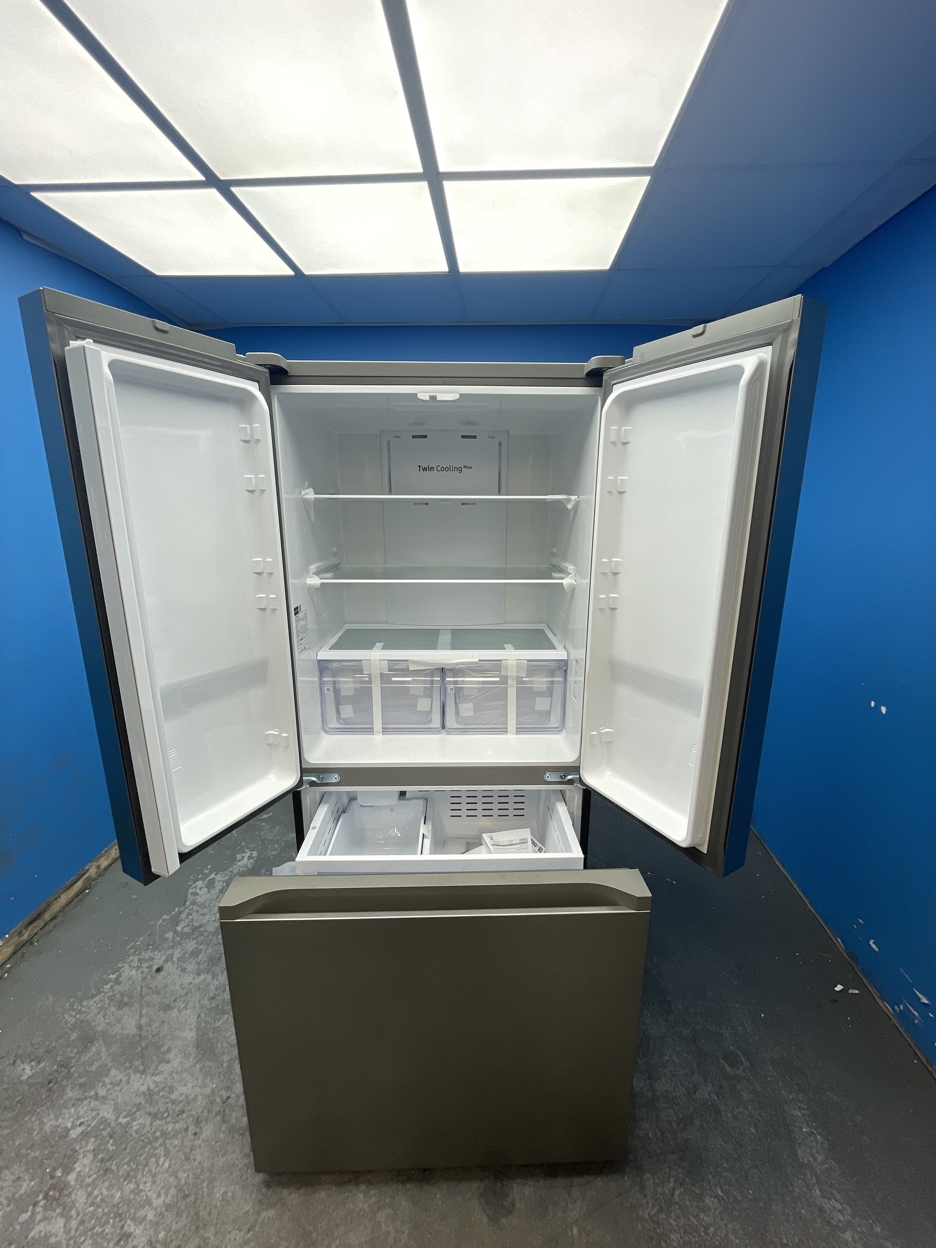 #GRC-163-158 - Samsung Series 8 Smart French Door Fridge Freezer with 496L Capacity