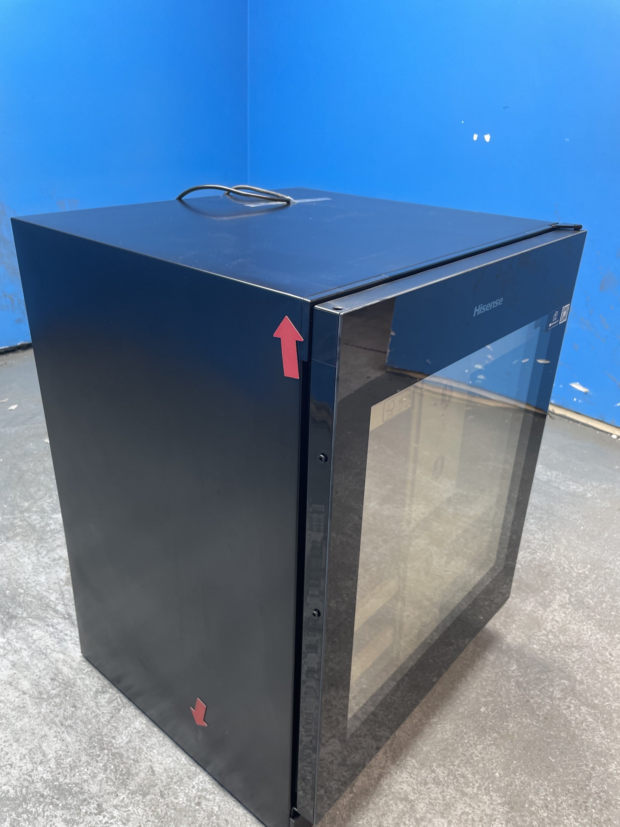 #GRC-157-502 - Hisense RW3N122GSLF 46 Bottle WiFi Wine Cooler